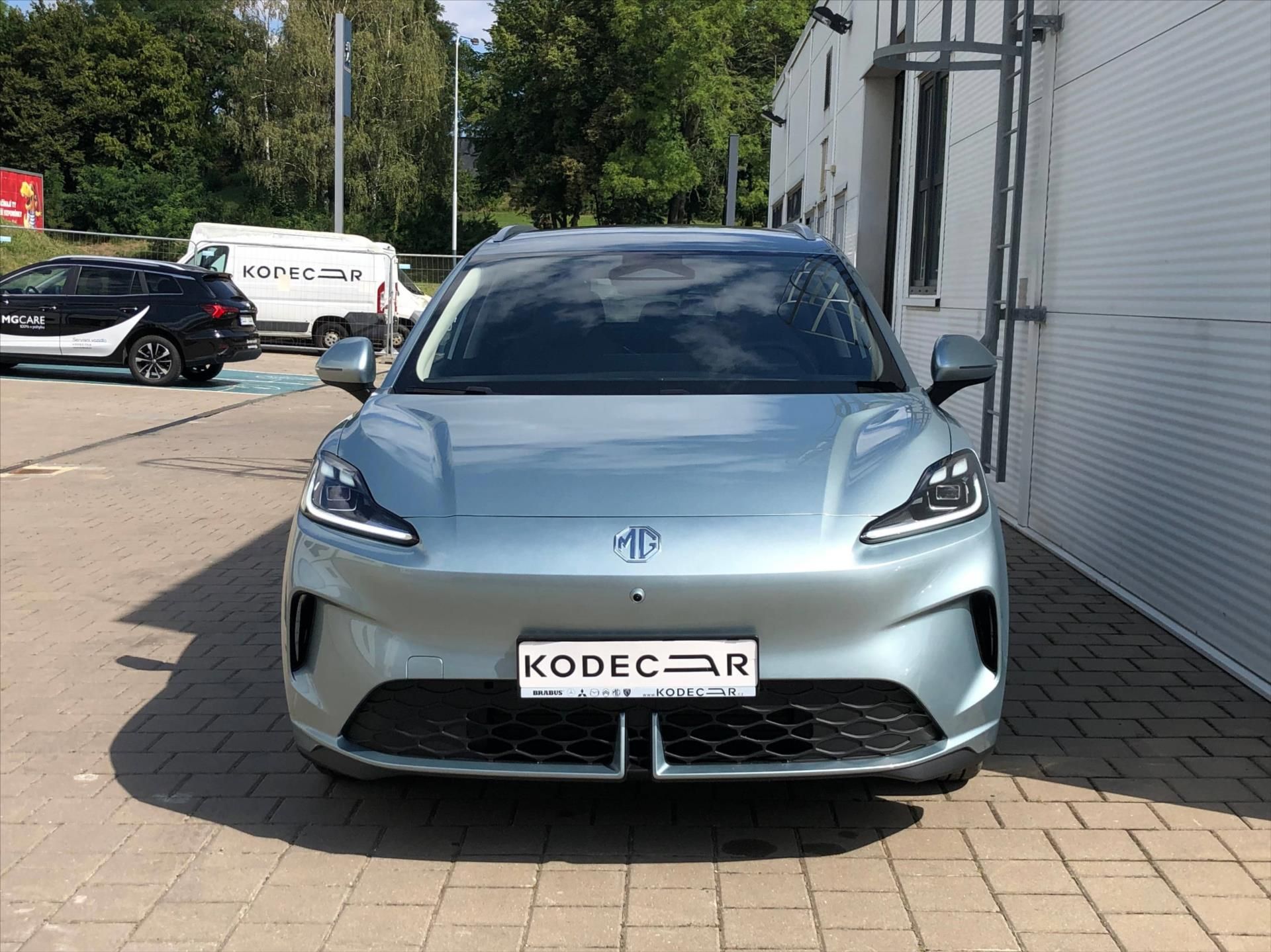 MG MG4, EV Premium 54kWh AT  URBAN - fotka 2