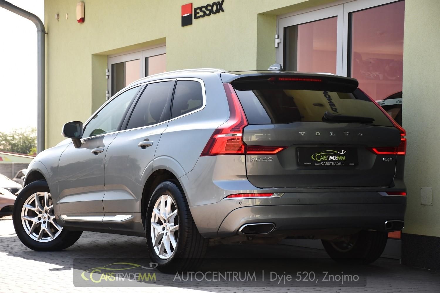 Volvo XC60, B4 INSCRIPTION AWD - fotka 4