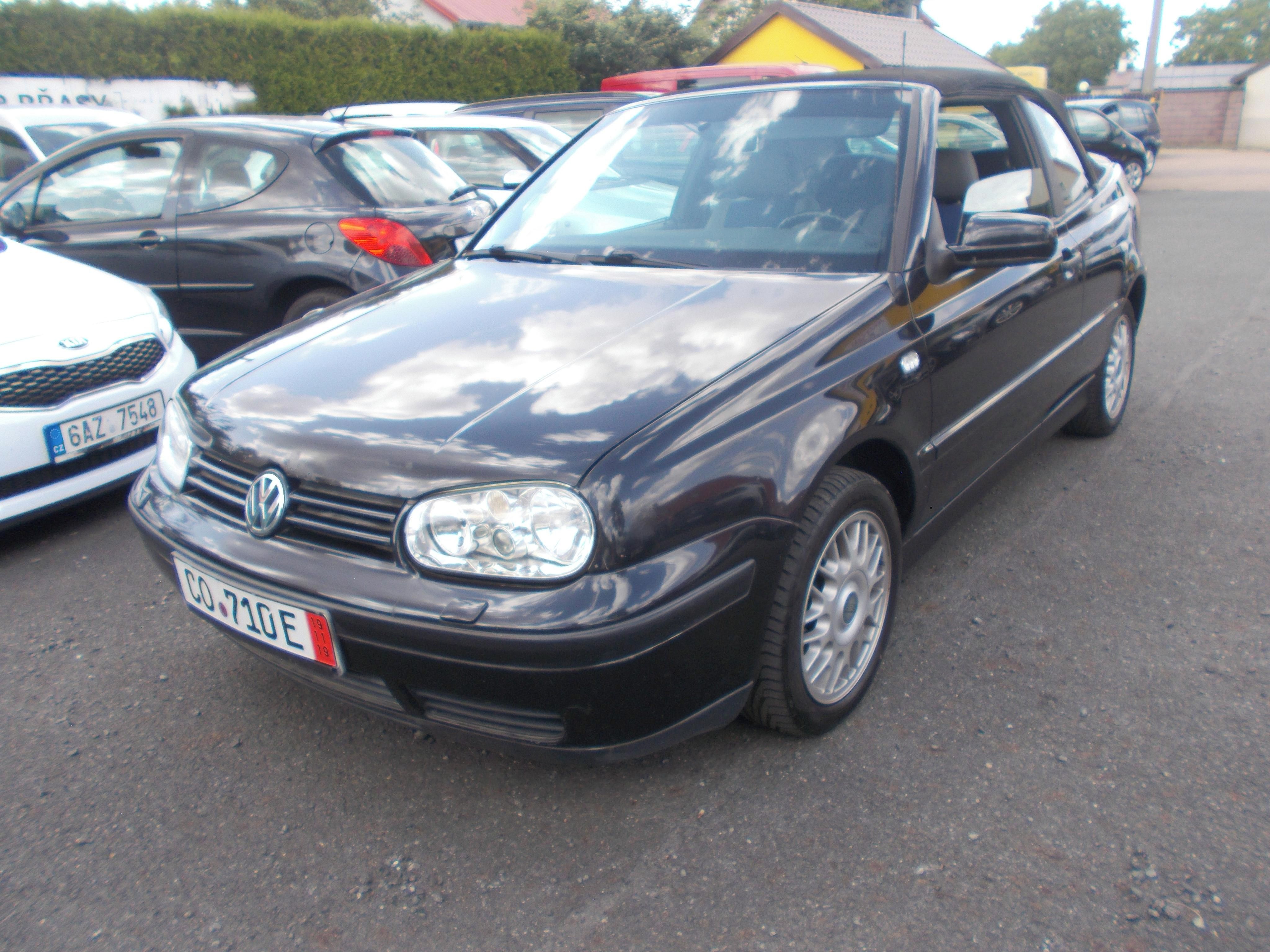 Volkswagen Golf, 1,6 74 KW kabriolet - fotka 5