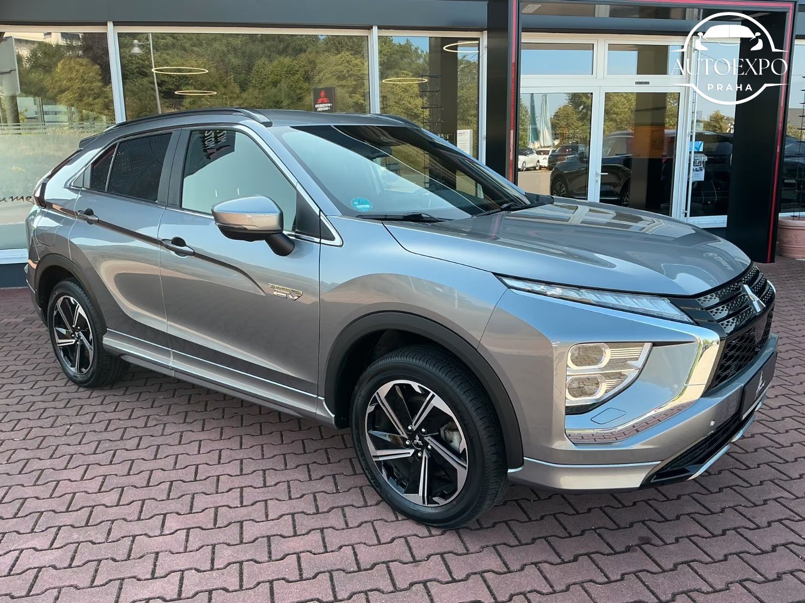 Mitsubishi Eclipse Cross, PHEV 2.4 SELECT*4WD*LED - fotka 3