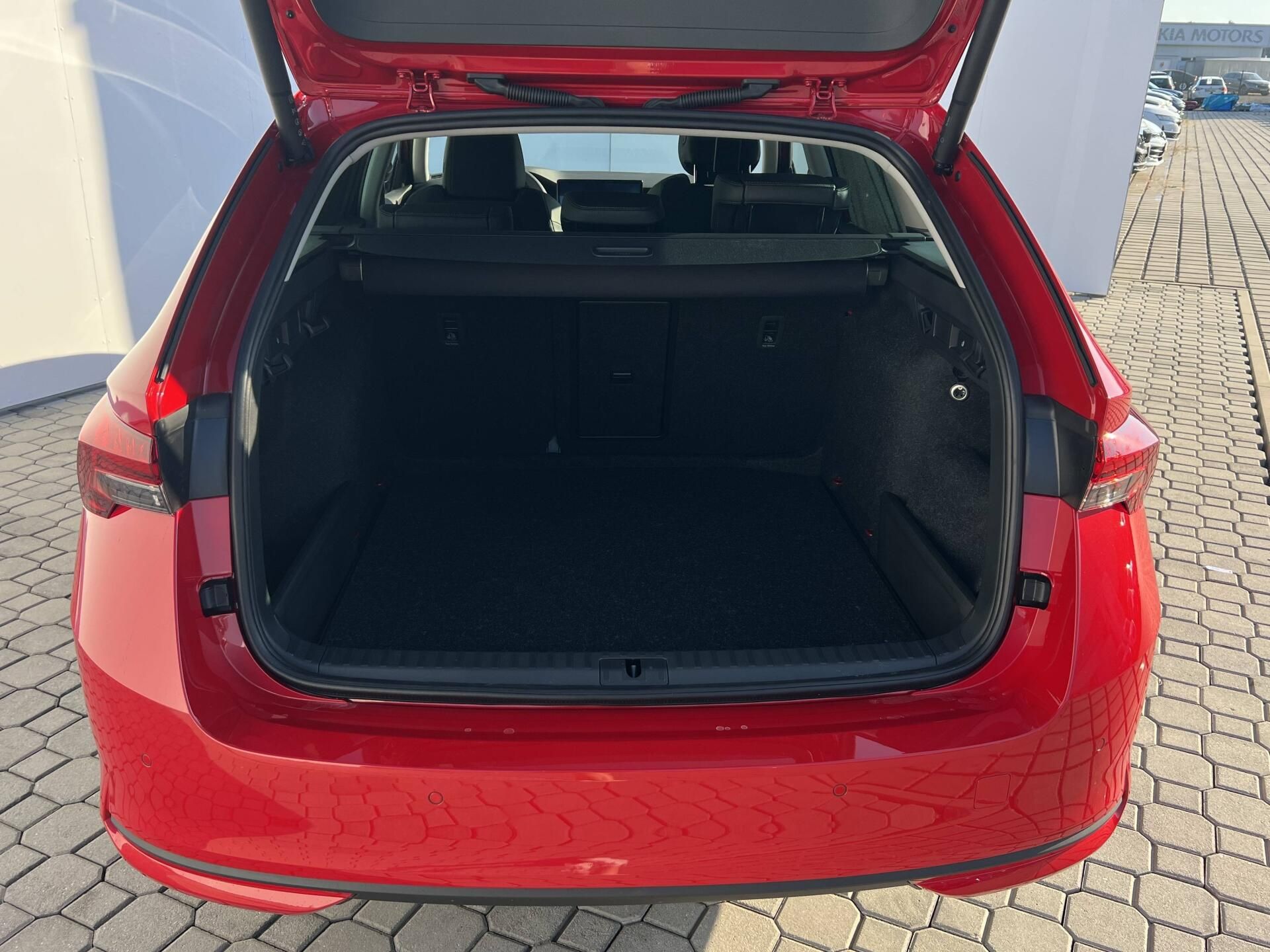Škoda Octavia, Combi Dynamic 7DSG 1,5TSI - fotka 6
