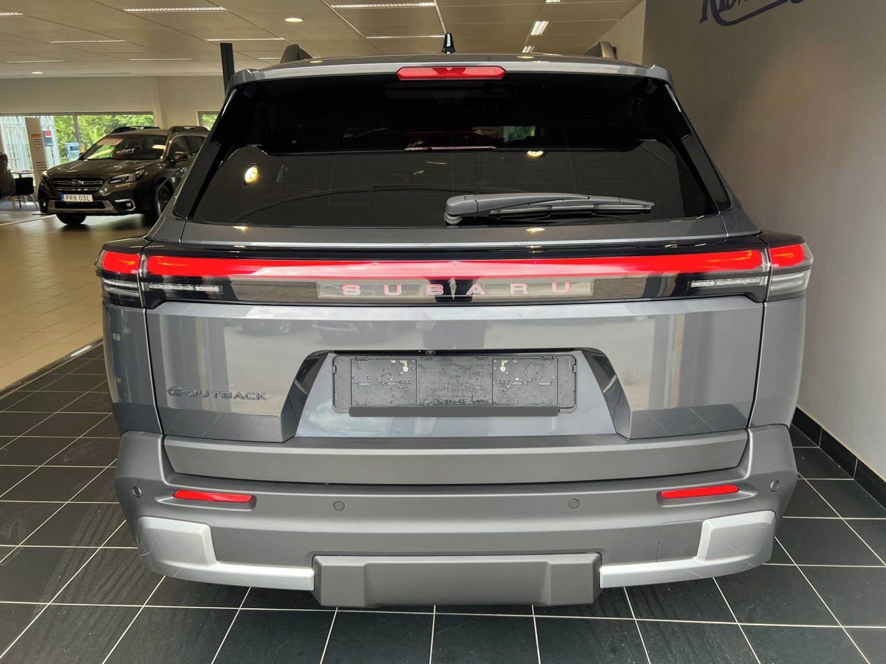Subaru E-Outback, 74.7 kWh AWD Limited - fotka 5