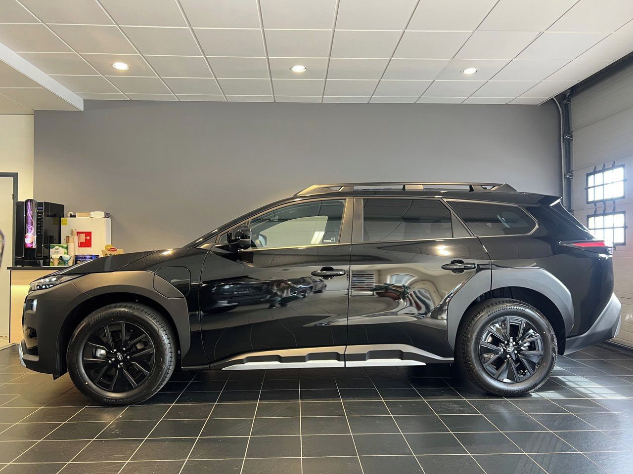 Subaru E-Outback, 74.7 kWh AWD Comfort H/K Venti - fotka 3