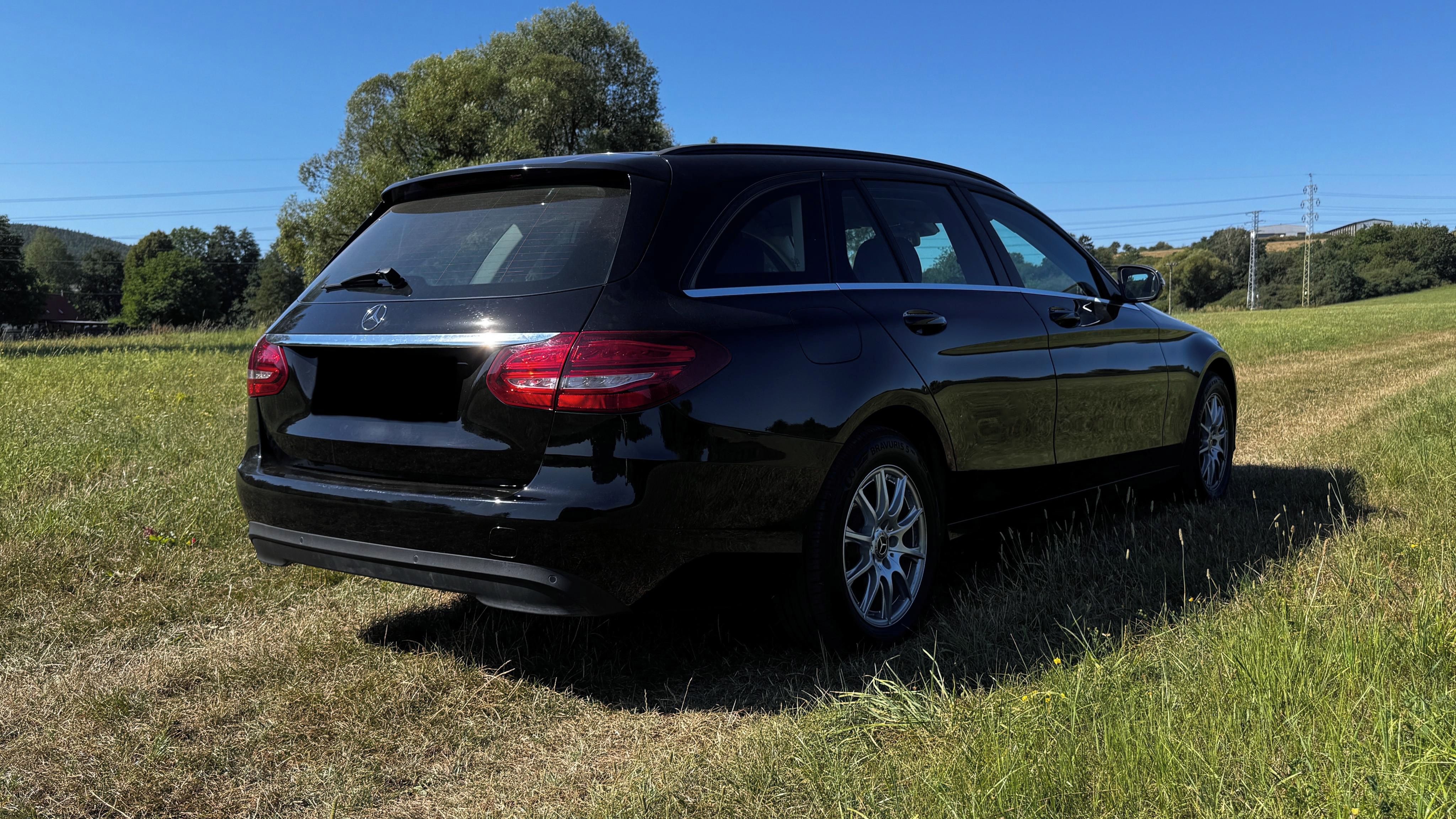 Mercedes-Benz Třídy C, C200d, PRAVIDELNÝ SERVIS - fotka 6
