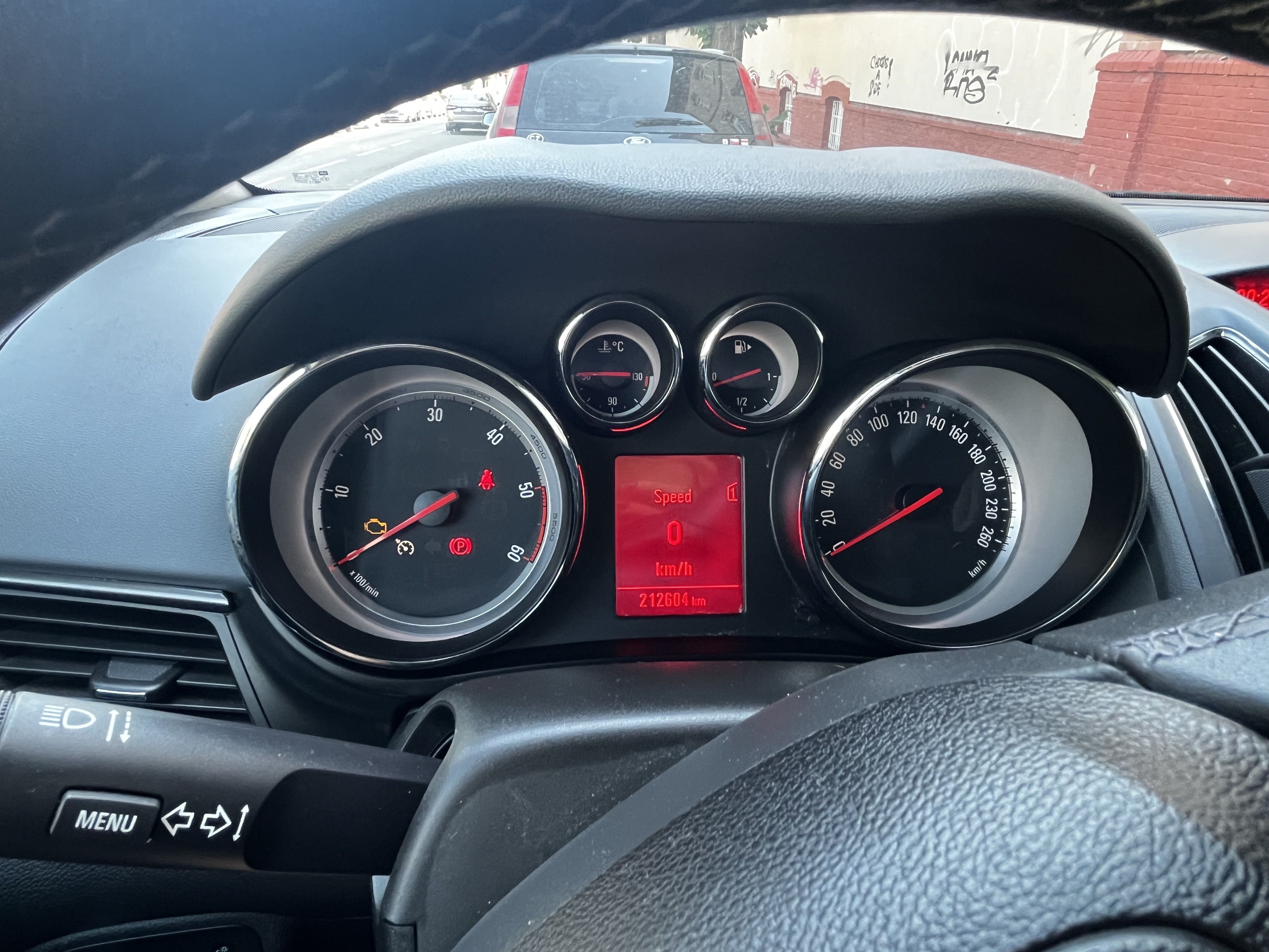 Opel Zafira, Opel Zafira C 2.0 CDTI, 121 kW - fotka 4