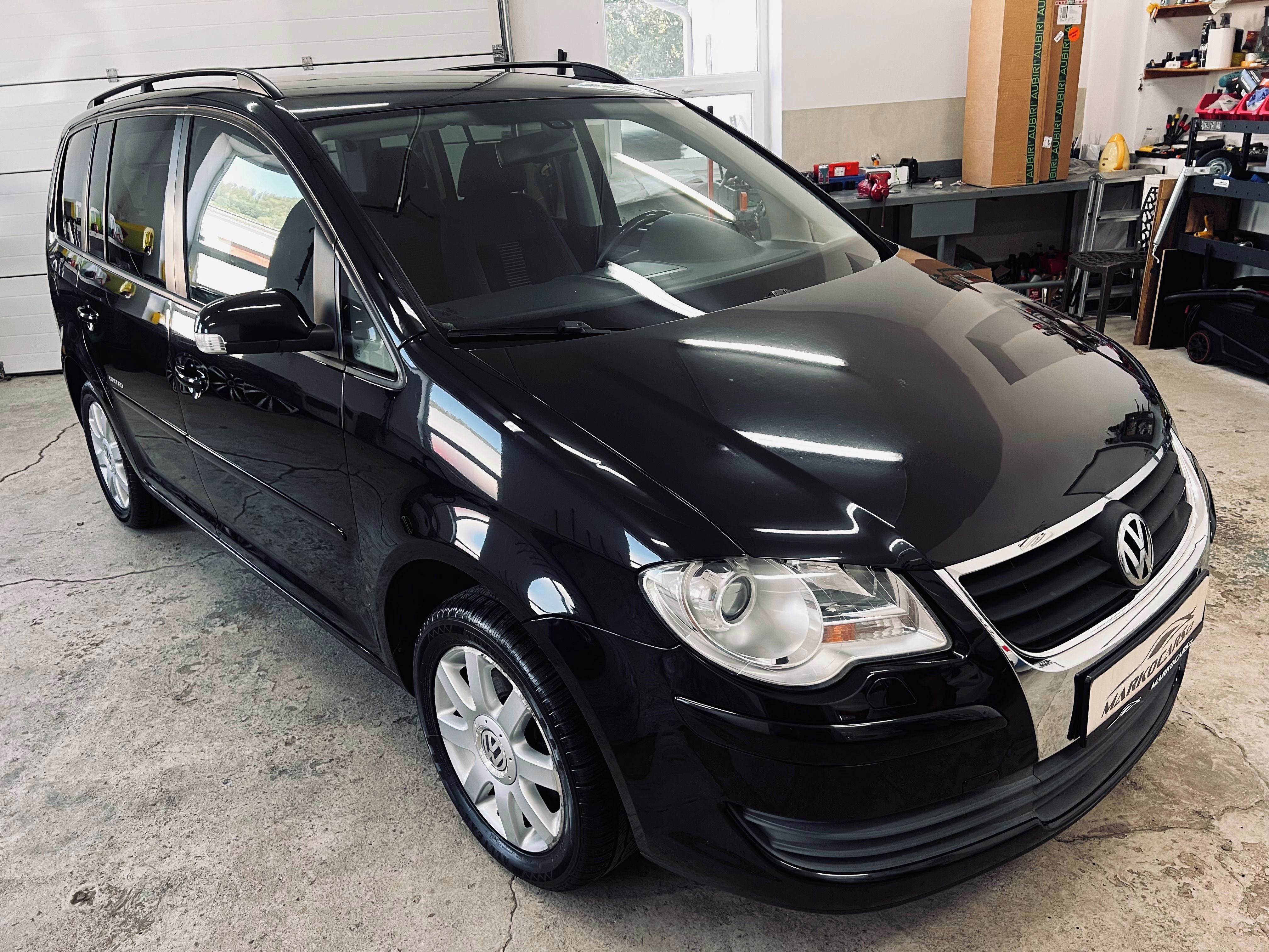 Volkswagen Touran, 1.6i 7 MÍST+ZIMNÍ KOLA+TAŽNÉ Z - fotka 3
