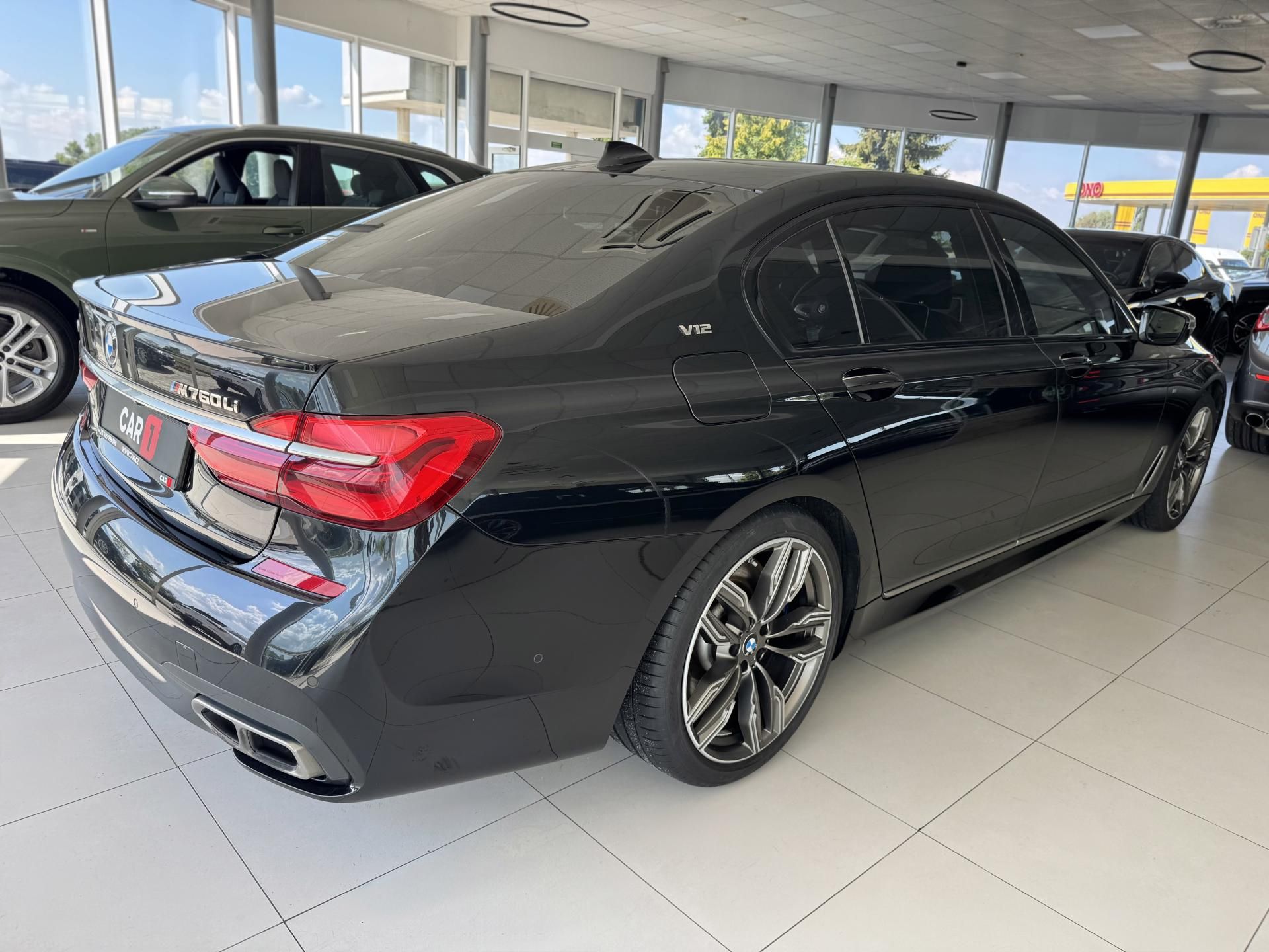 BMW Řada 7, M760 Li xDrive*Nový Motor*DPH - fotka 5