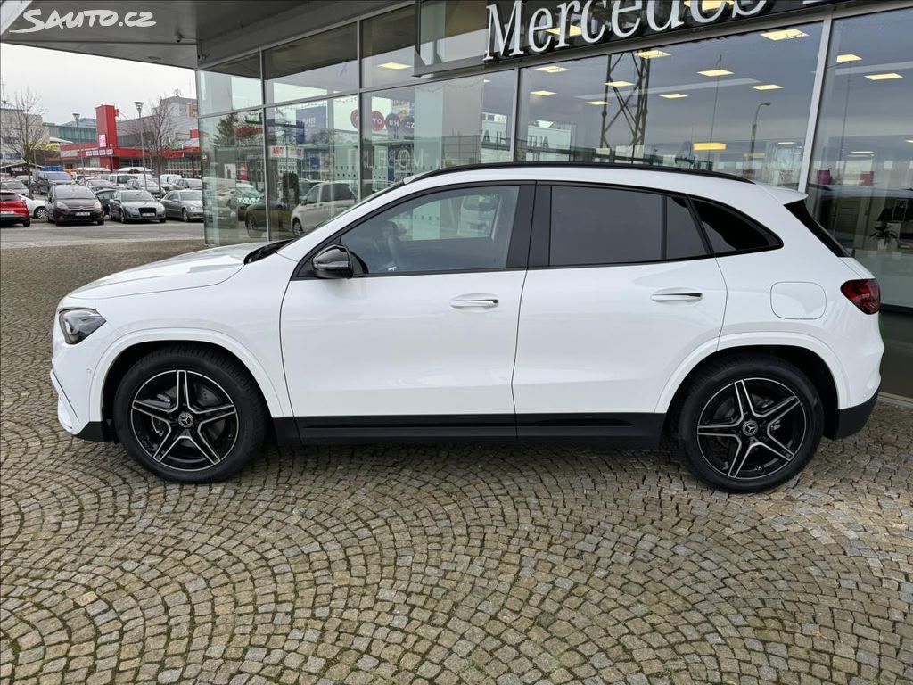 Mercedes-Benz GLA - fotka 2