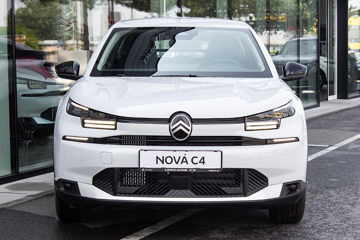 Citroën C4, 1,2 YOU Hybrid 110k Automat - fotka 2
