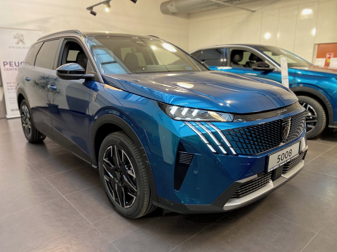 Peugeot 5008, GT Hybrid 145k - 7MÍST - CELOR - fotka 4