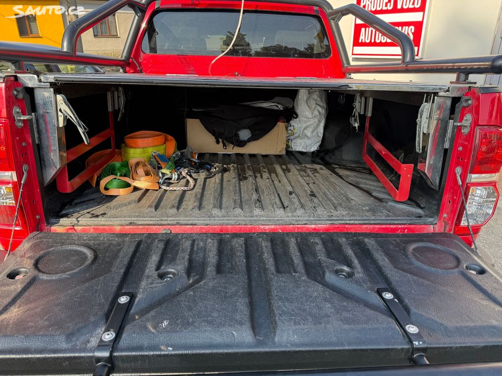 Toyota Hilux, fotka 18