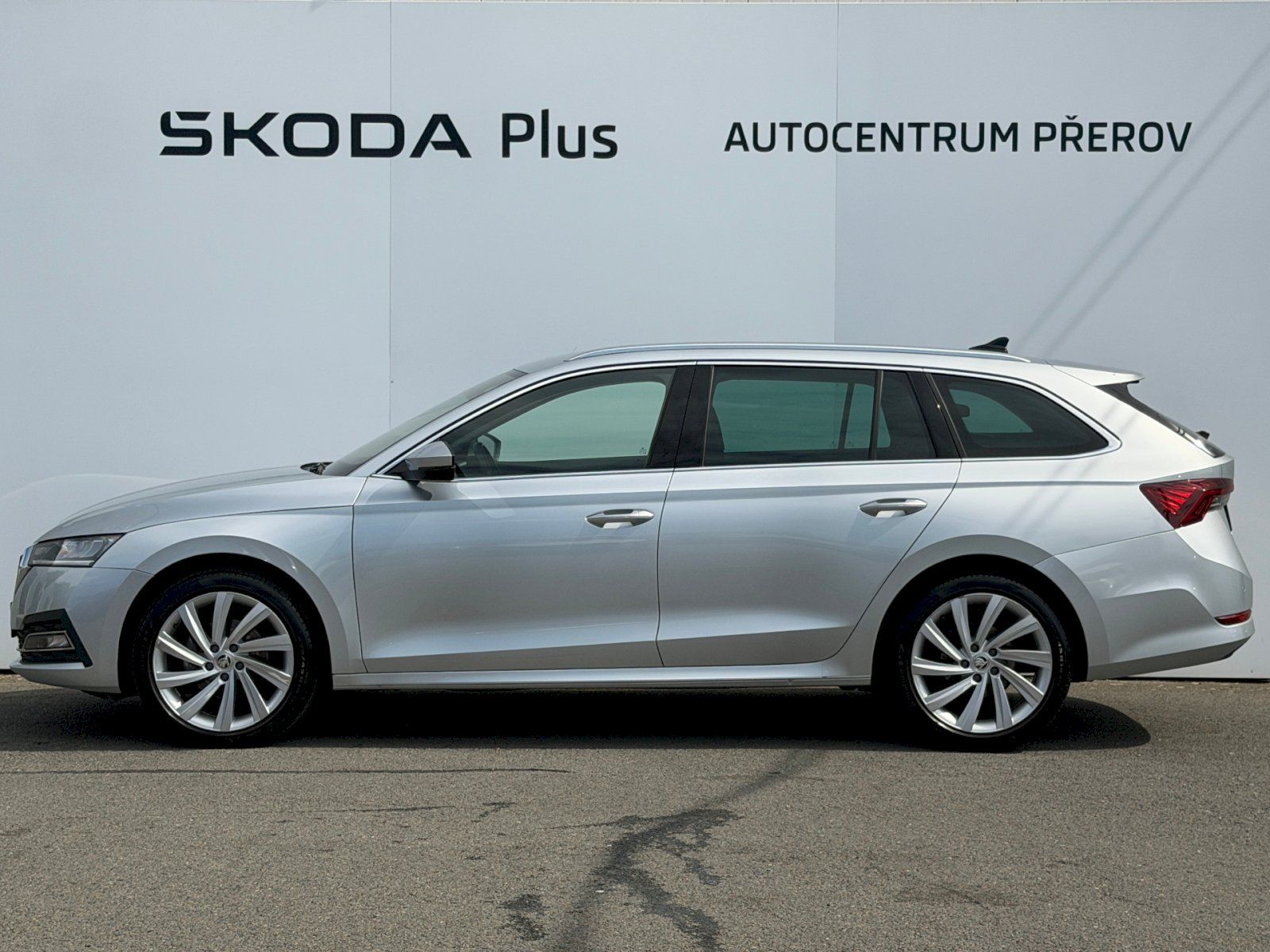 Škoda Octavia, 2.0 TDI 110kW DSG Style - fotka 3