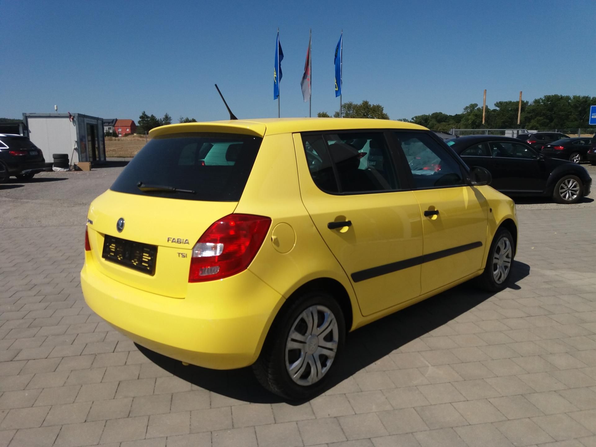 Škoda Fabia, 1.2TSi,63kW,ESP,KLIMA,1.MAJITE - fotka 4