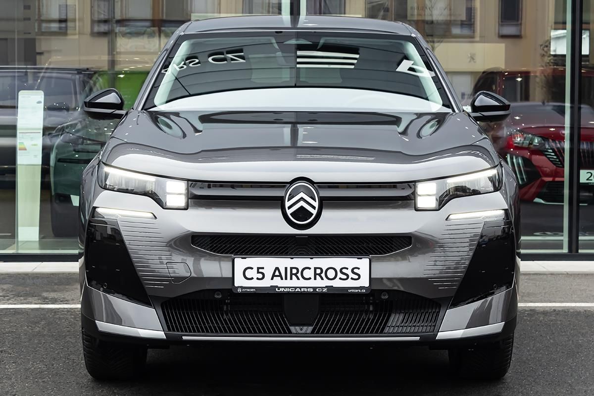 Citroën C5 Aircross, 1,2 PLUS Hybrid 145k Automat - fotka 2