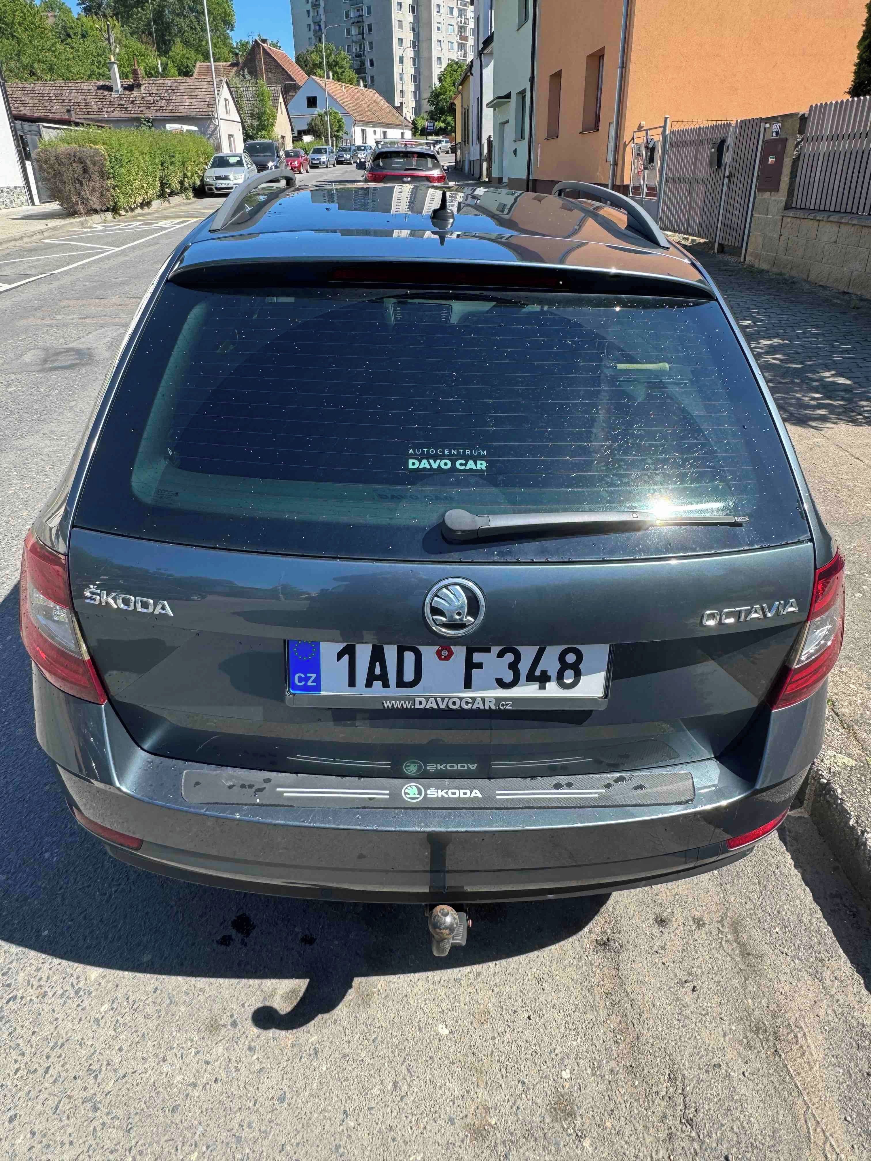 Škoda Octavia - fotka 5