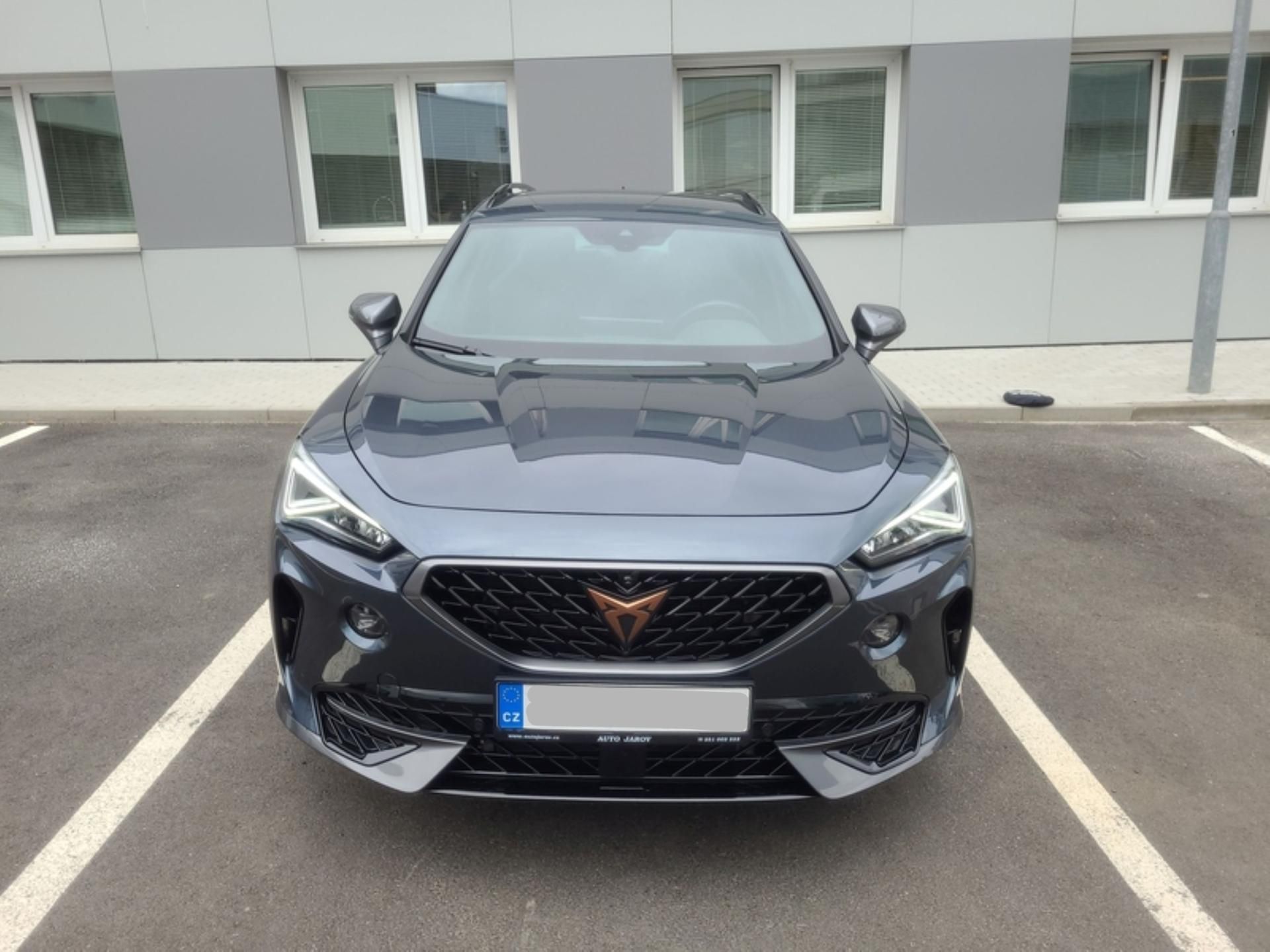 Cupra Formentor, VZ 2,0 TSi/180kW - DSG,TZ,.... - fotka 2