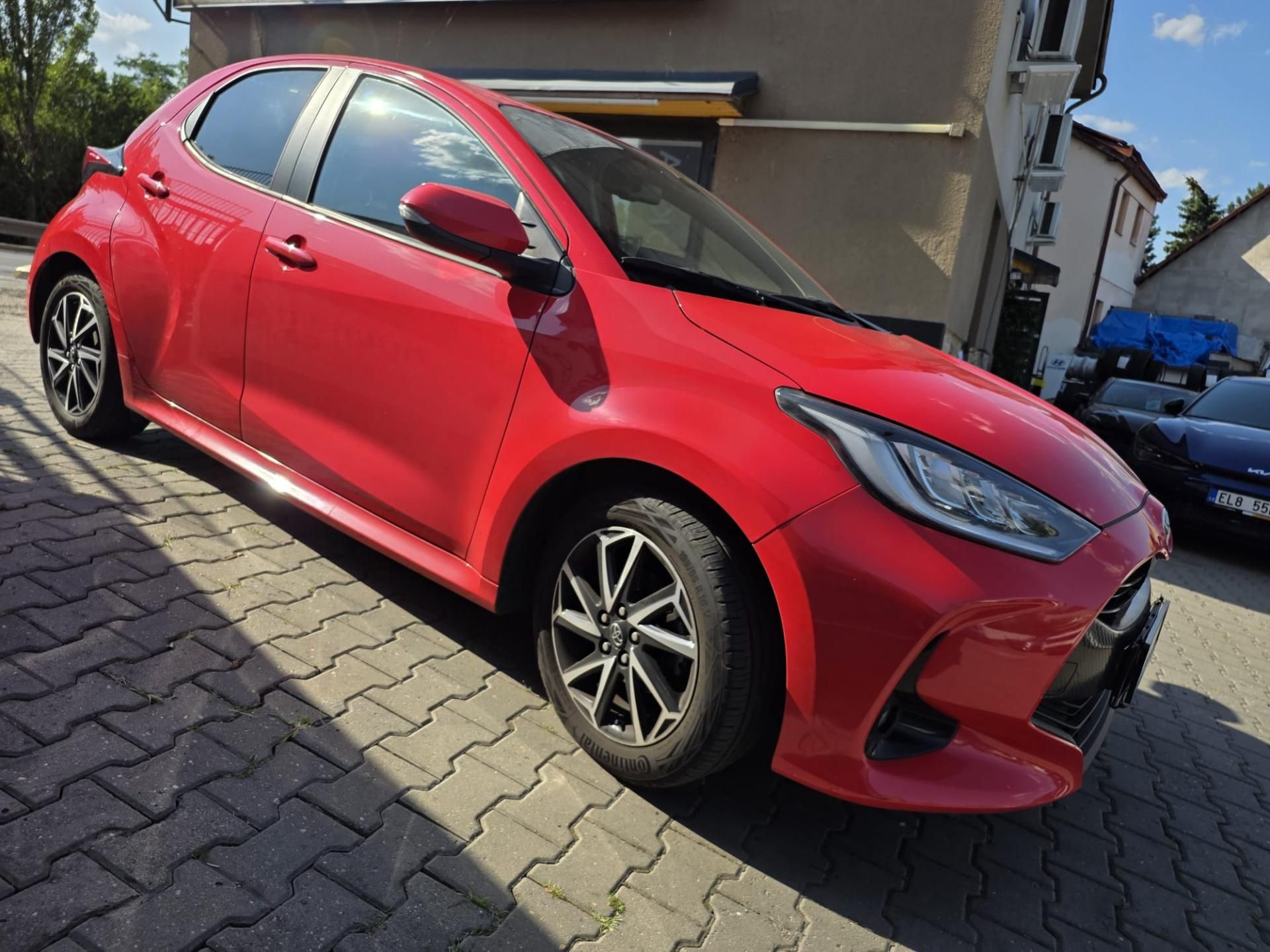 Toyota Yaris, 1.5-V ZÁRUCE-1.MAJITEL-AUTOMAT - fotka 2
