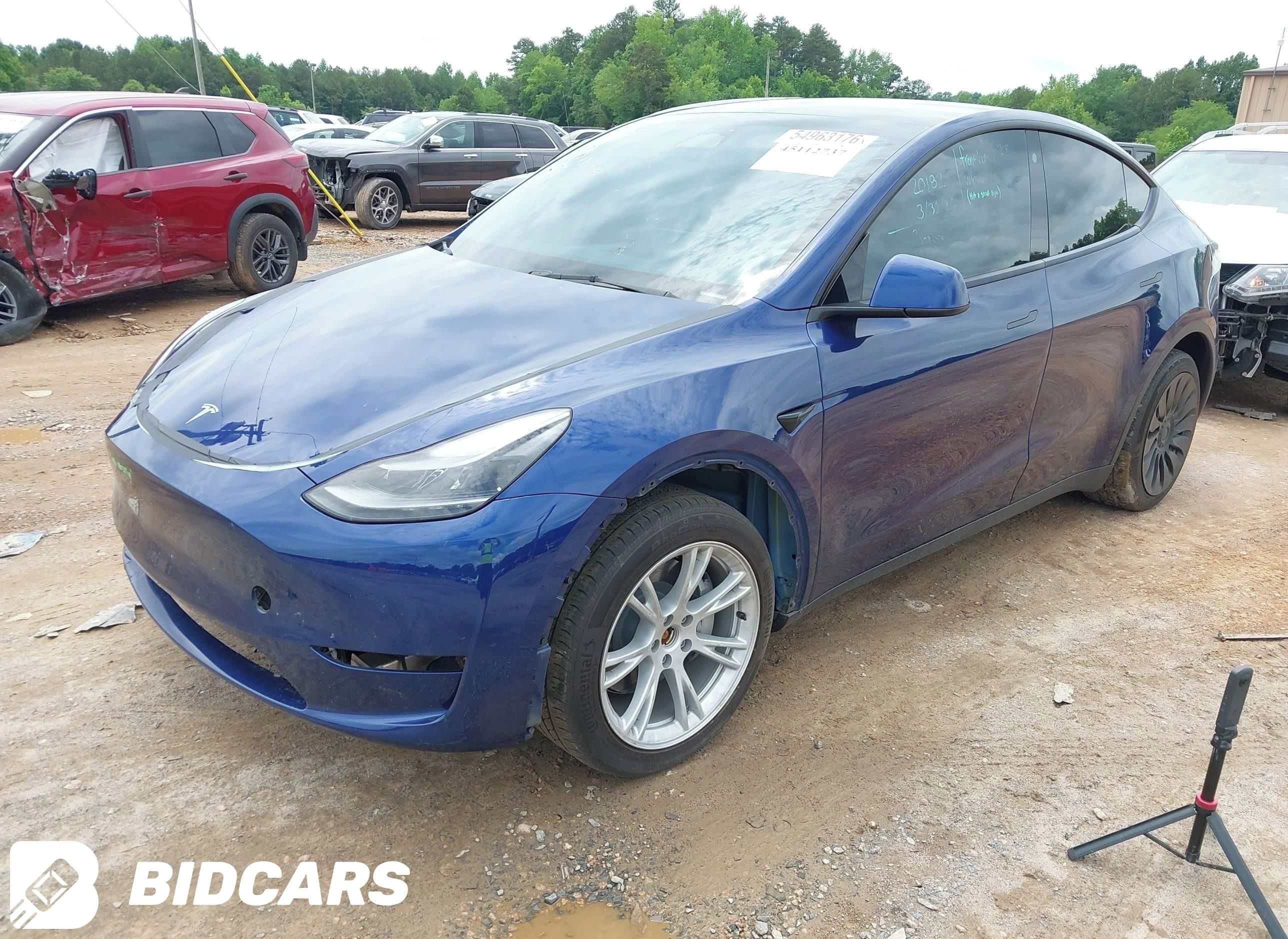 Tesla Model 3, Auto na cestě