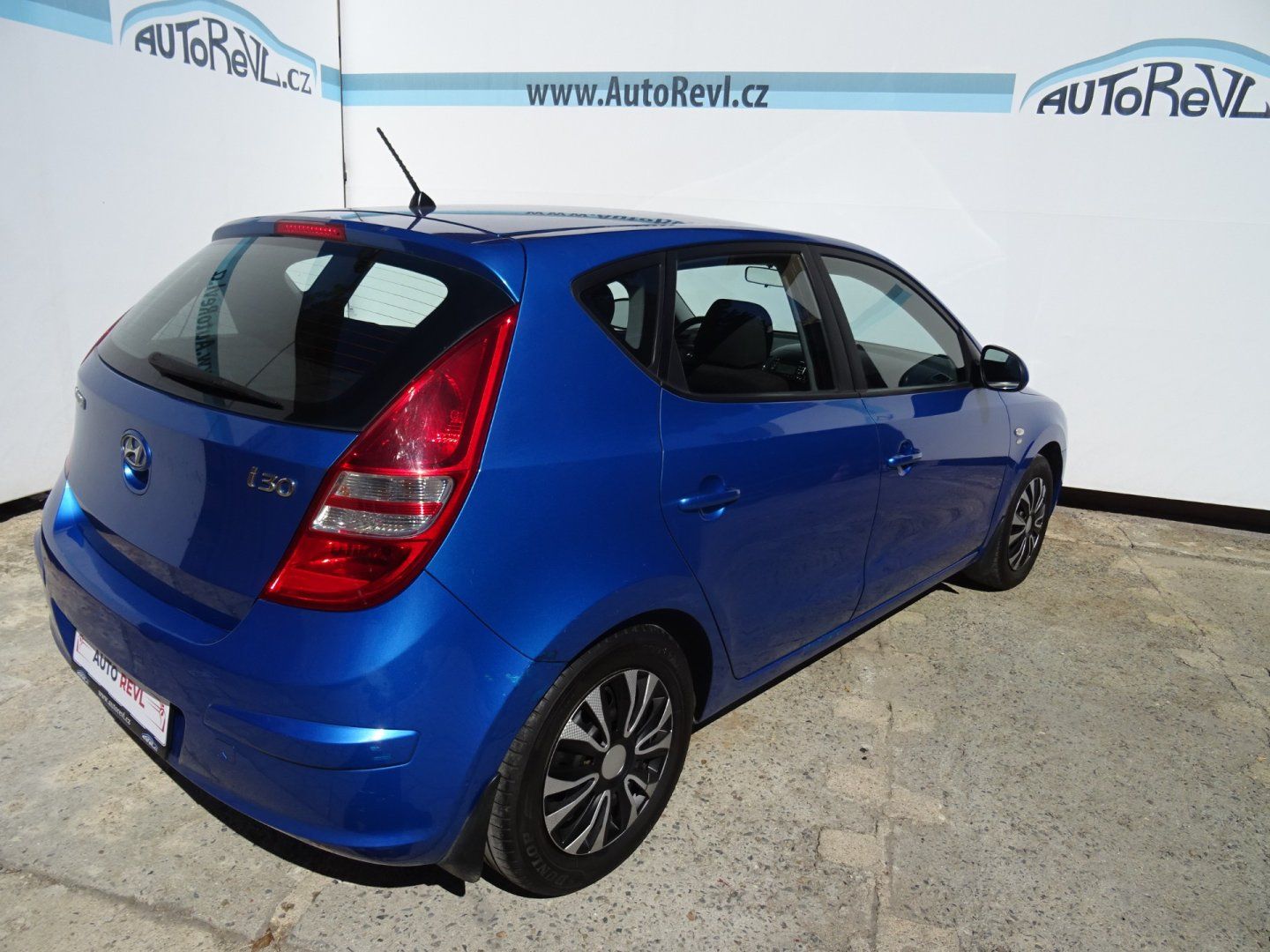 Hyundai i30, 1.4i,80kW,NovéČR,klima - fotka 4