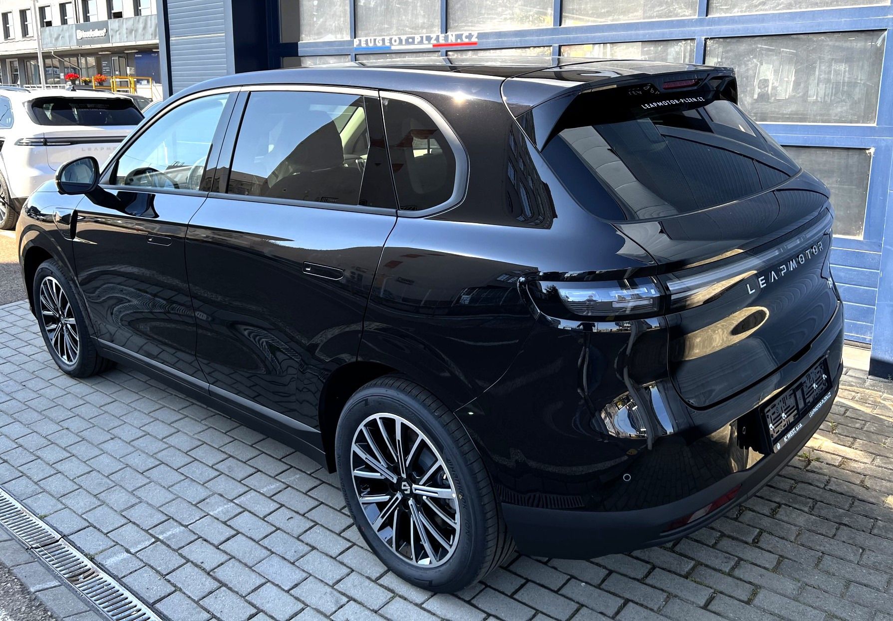 Leapmotor B10, Design Hybrid EV - fotka 3