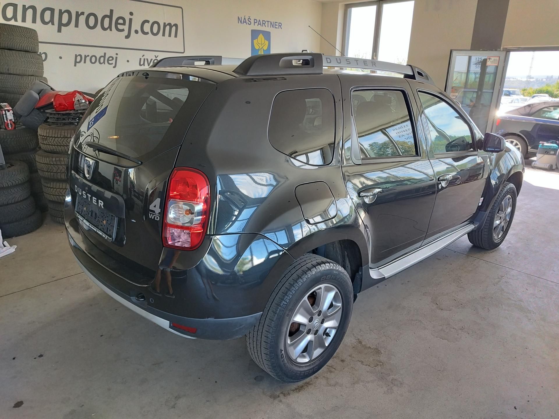 Dacia Duster, 1,6I,84KW,4X4,KLIMA,ALU,NAVI - fotka 5
