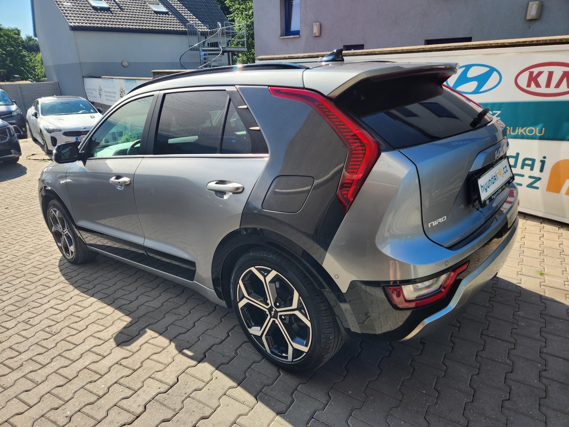 Kia Niro, 1.6-HYBRID-V ZÁRUCE-NAVI-KŮŽE - fotka 5