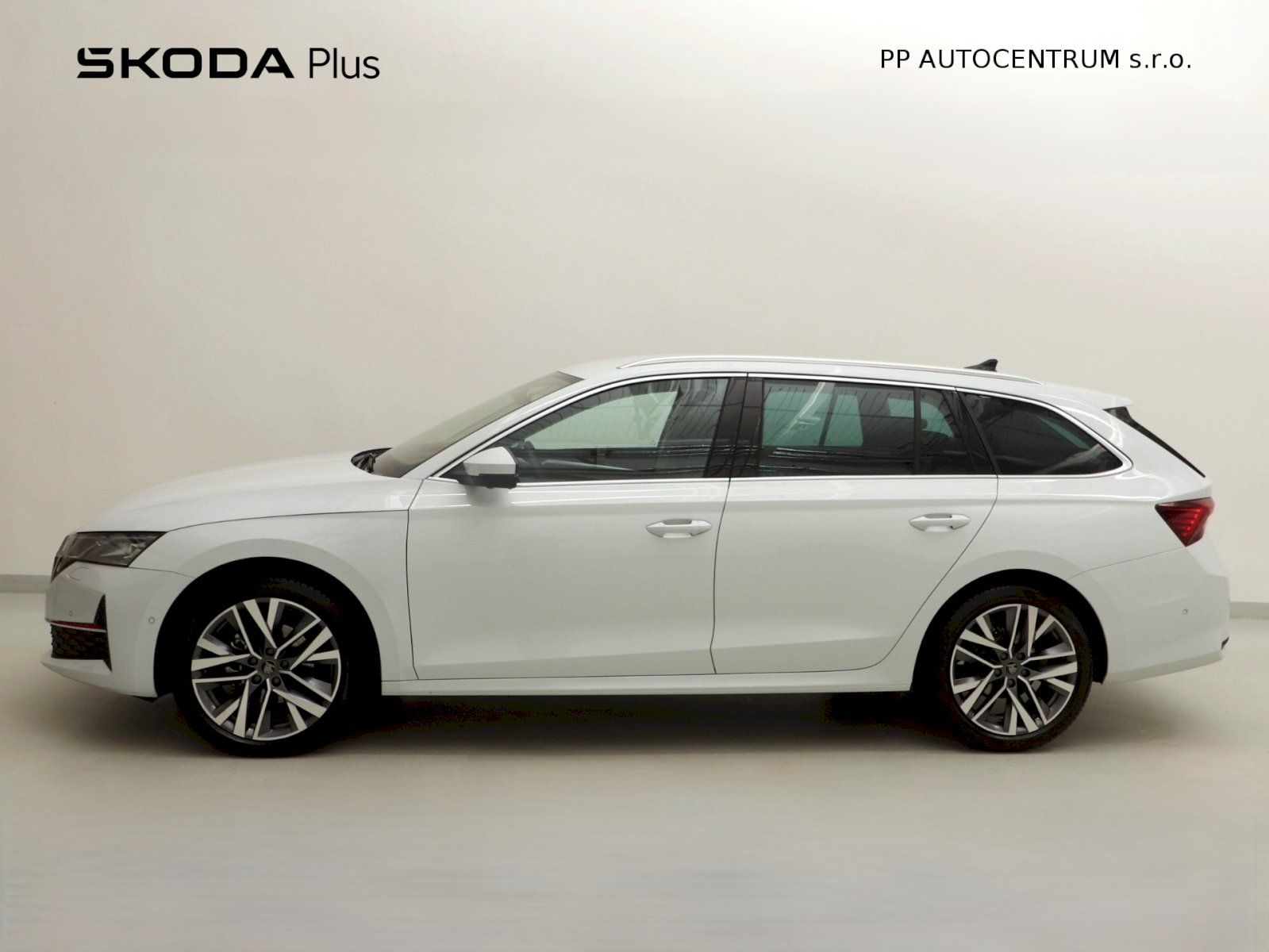 Škoda Octavia, Exclusive Selection DSG 2.0TDI - fotka 3