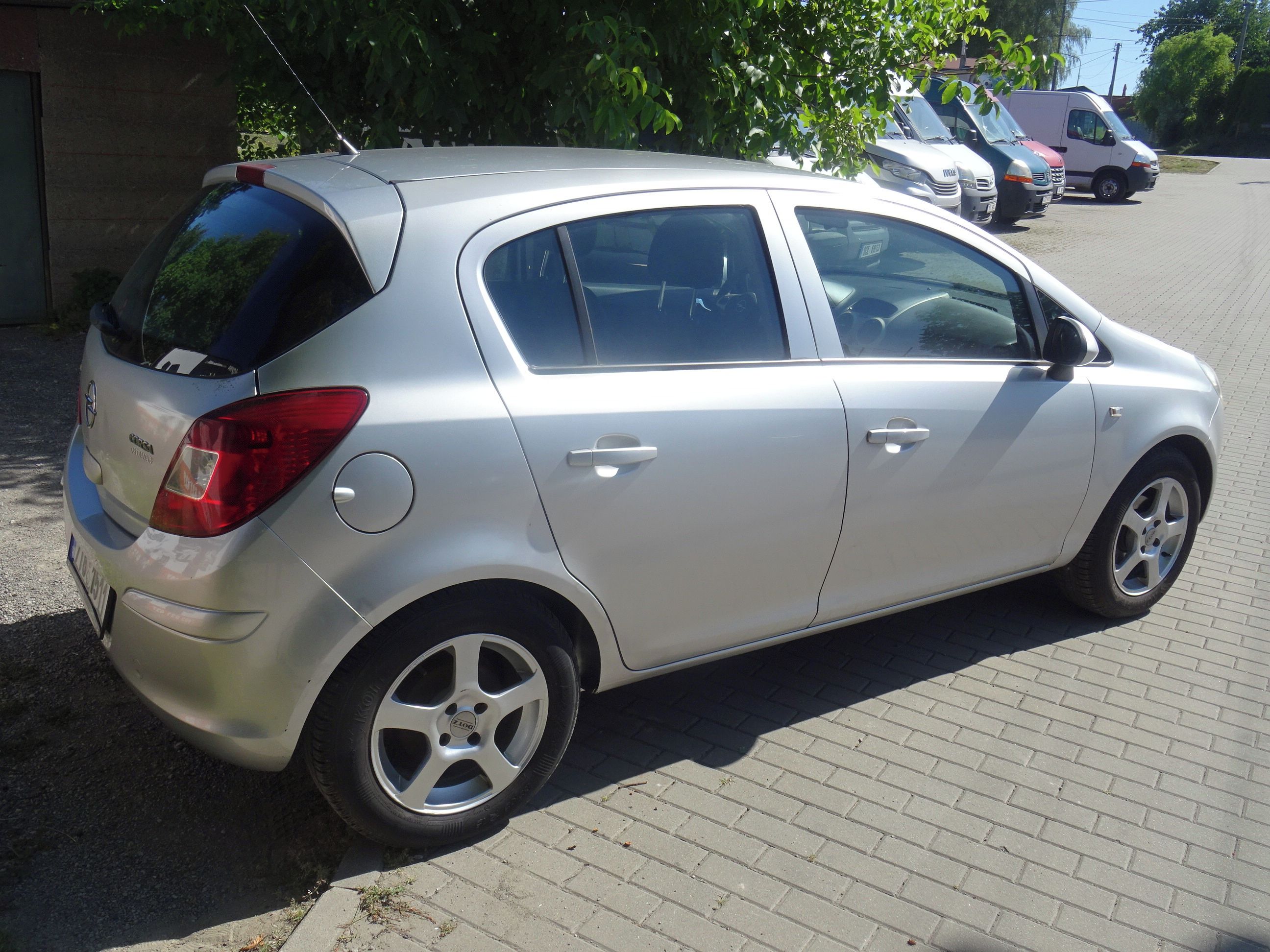 Opel Corsa, 1,2 16V - fotka 4