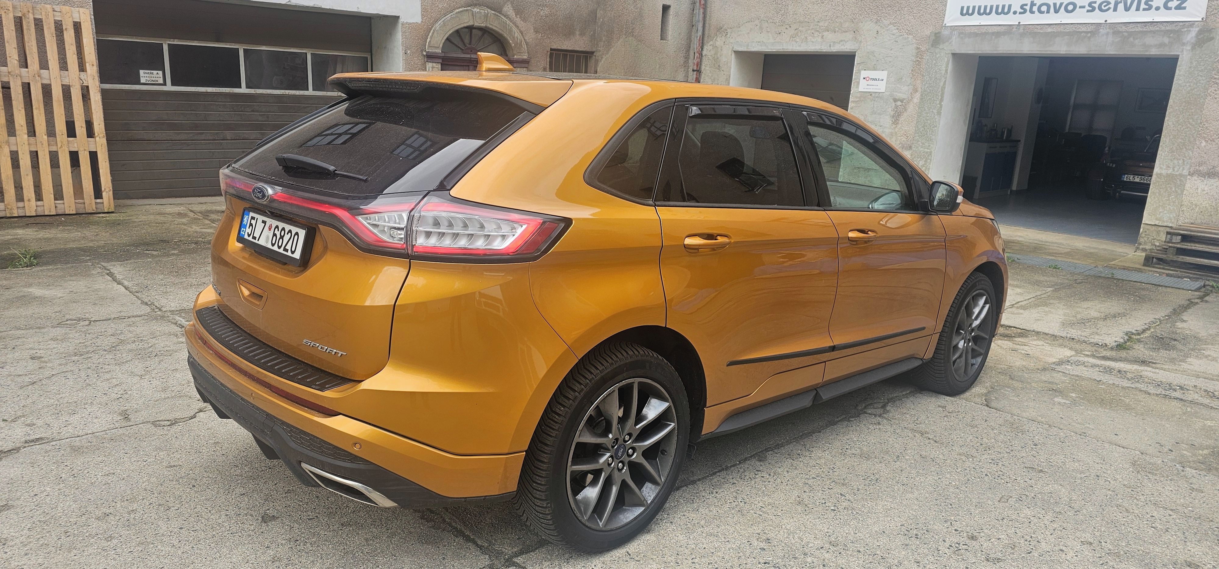 Ford Edge, Ford Edge 2,0 Bi-TDCI Sport - fotka 3