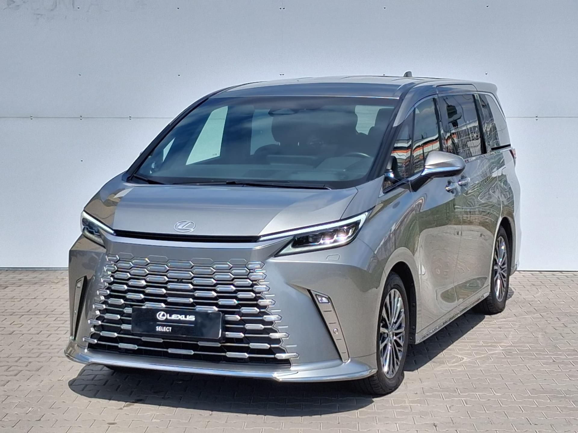 Lexus LM 350h, 2.5 HSD e-CVT AWD Luxury