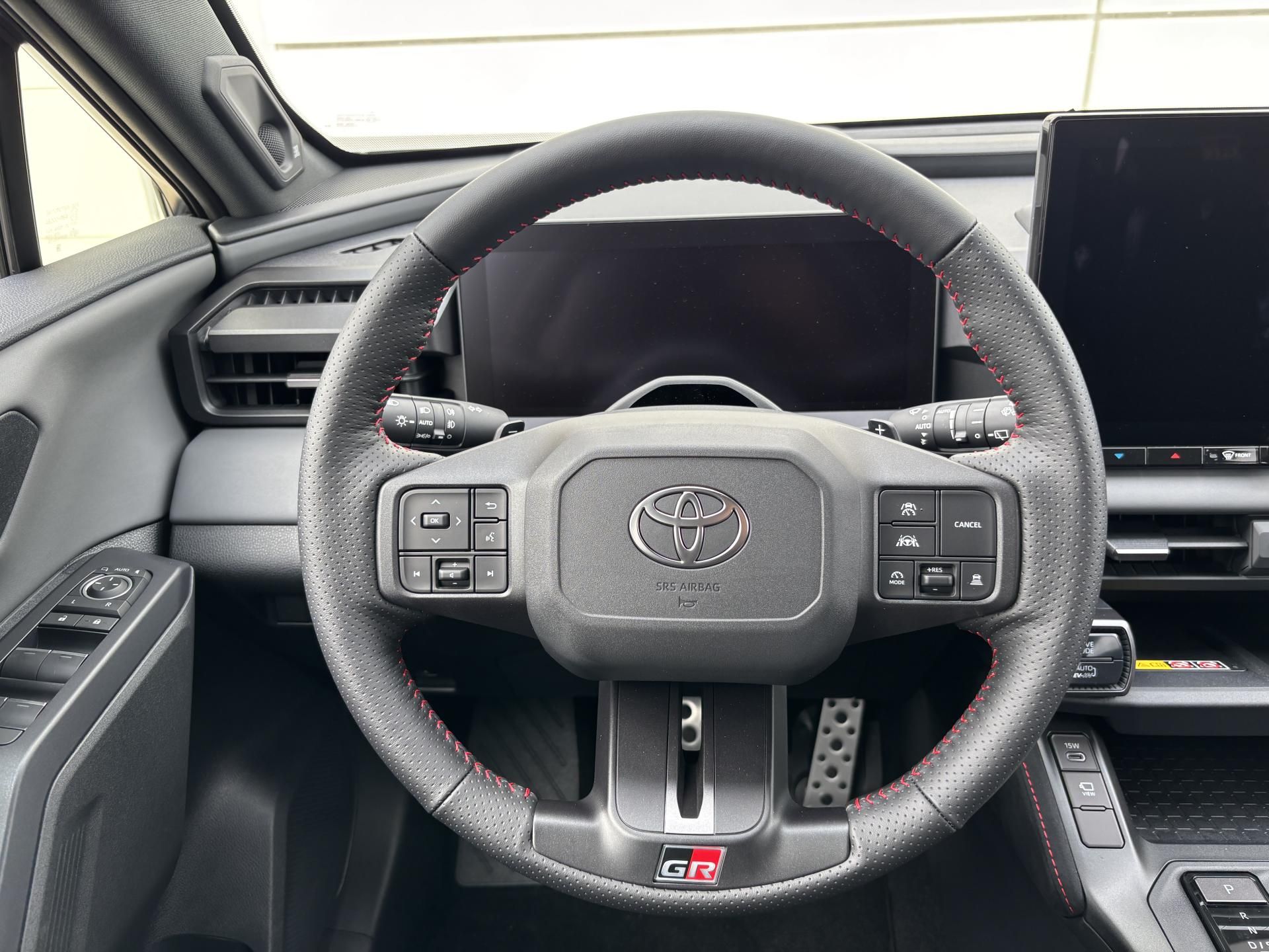 Toyota Rav4, GR SPORT 2,5 HEV 4X4 AT - fotka 6