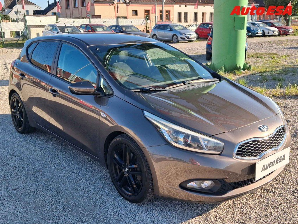 Kia Cee´d, 1.6GDi,2.maj,ČR