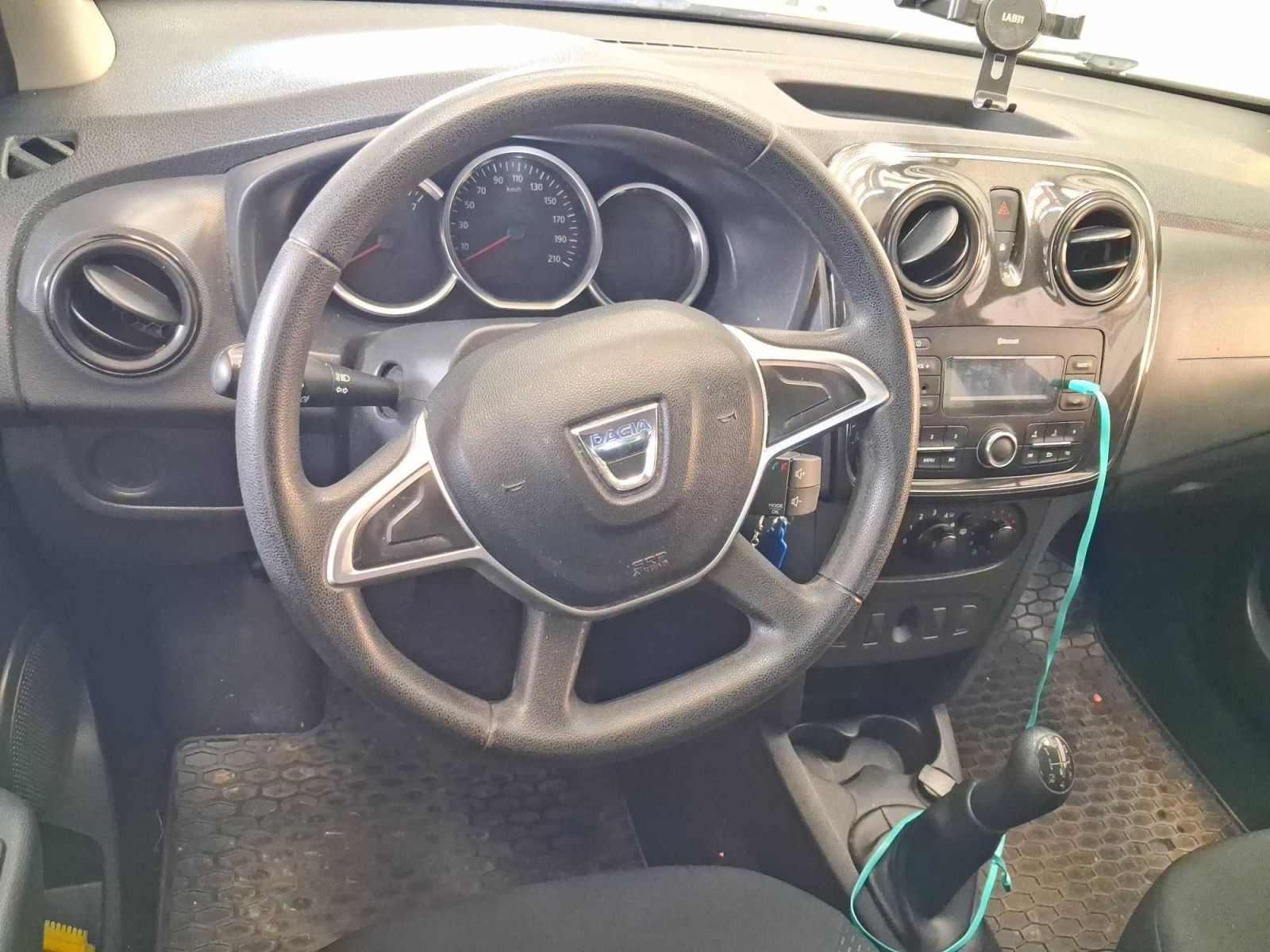 Dacia Logan, 1.0 SCe, Serv.kniha, El. okna - fotka 3