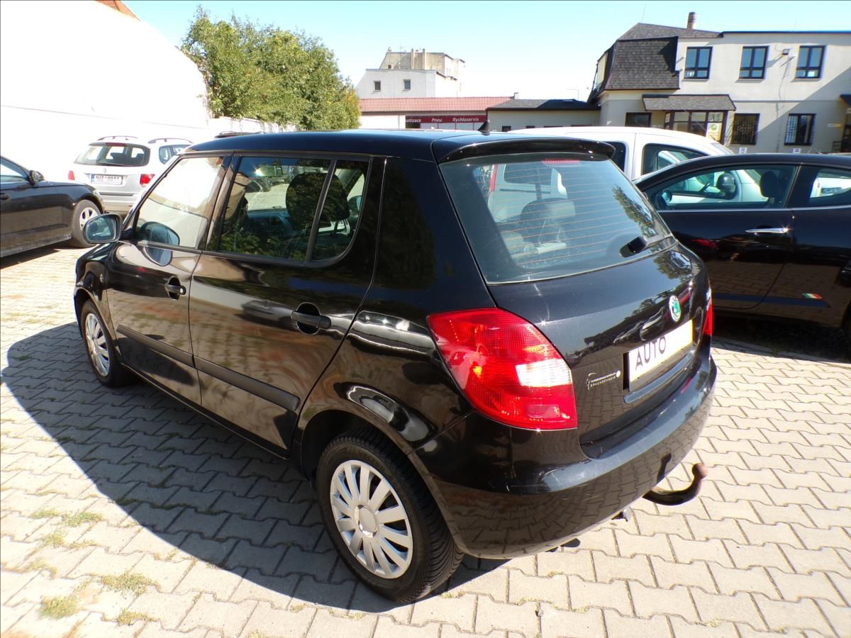 Škoda Fabia, 1,2 TSI  TAŽNÉ ZAŘÍZENÍ,KLIMA - fotka 4