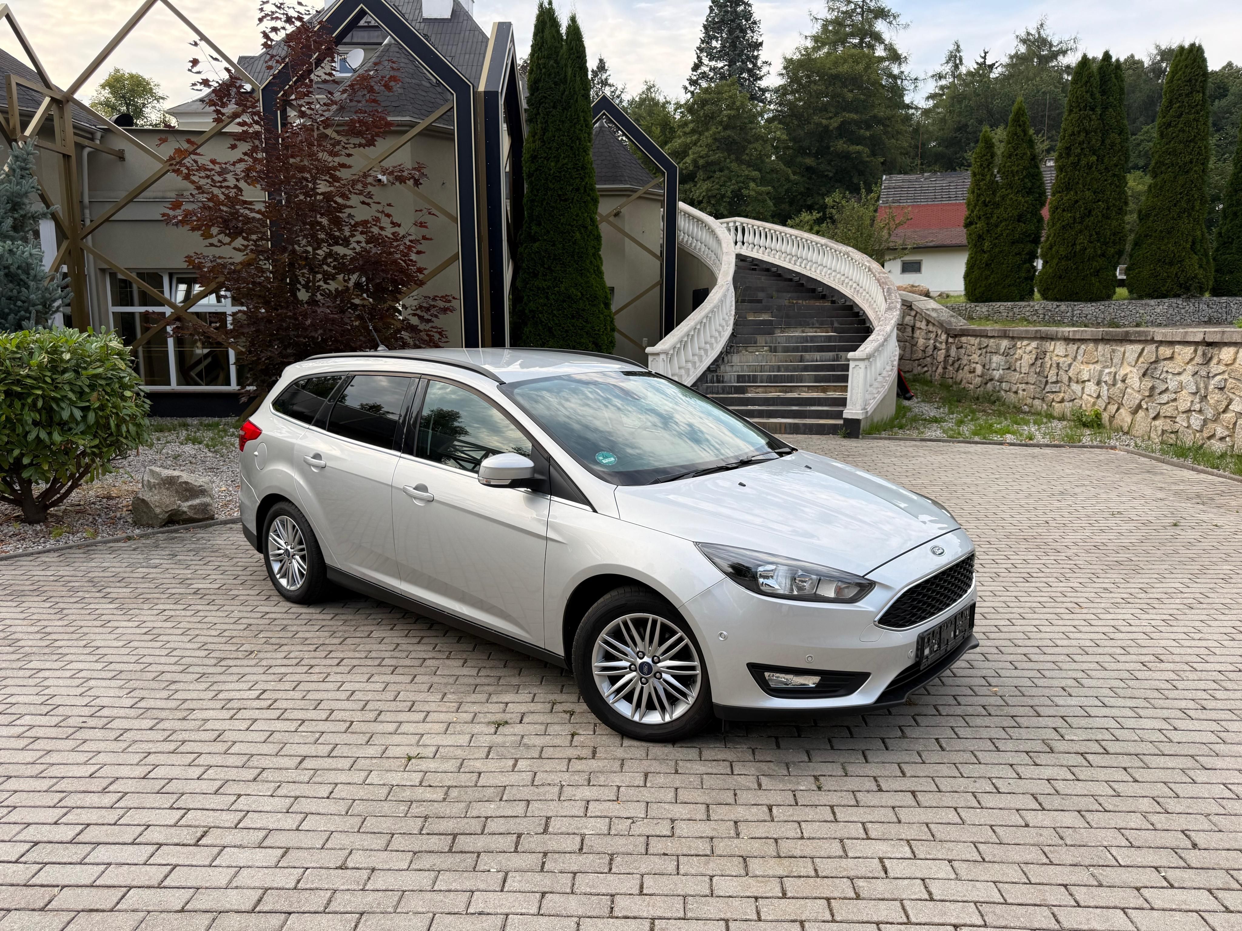 Ford Focus, 1.5i 110kW TOURNIER COOL&CONNT - fotka 2