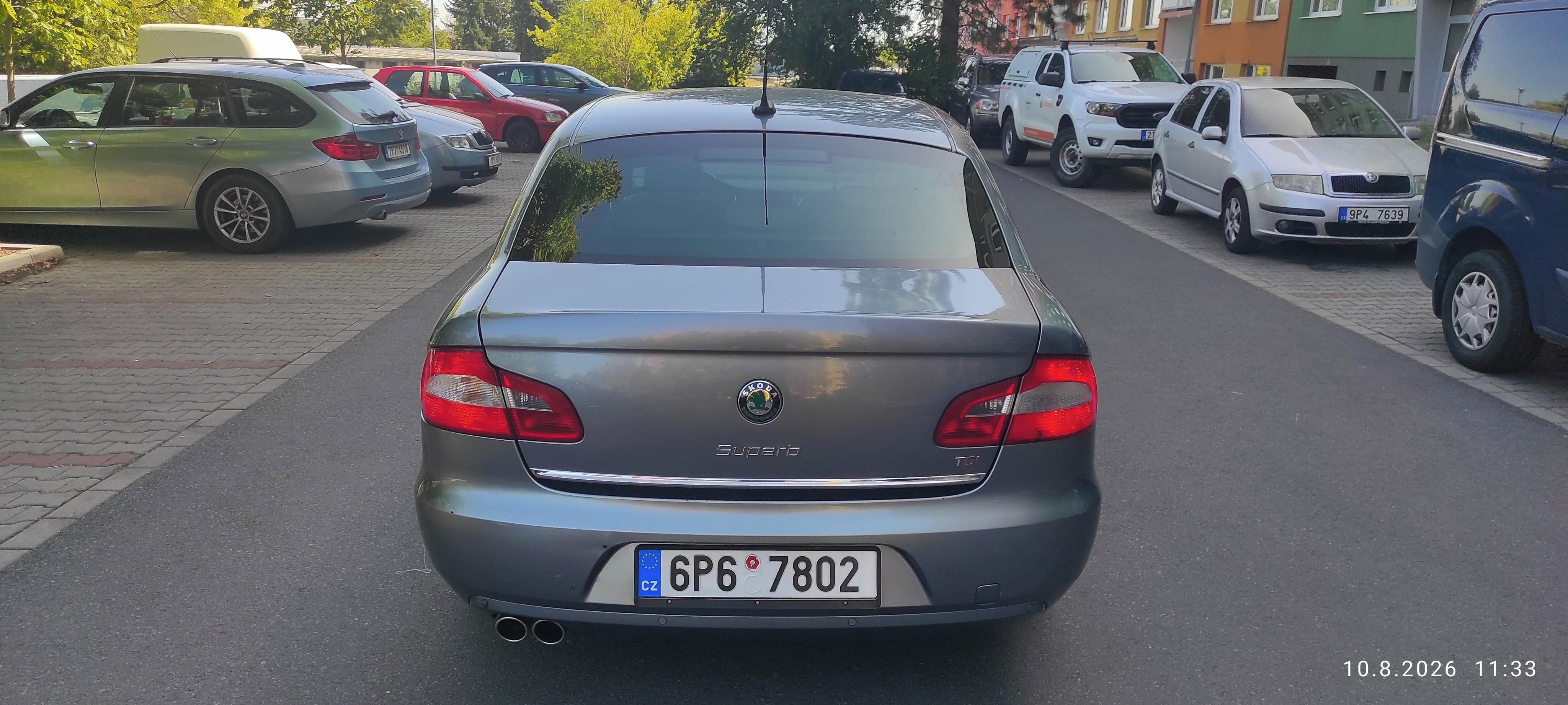 Škoda Superb, servisováno - fotka 5