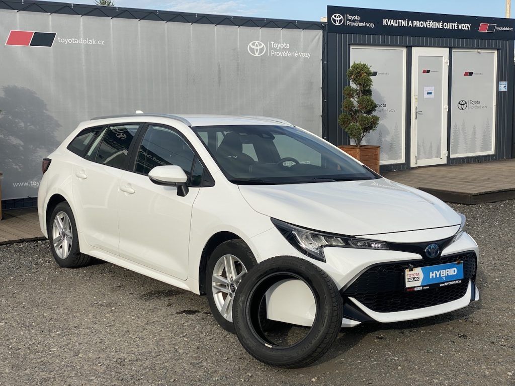 Toyota Corolla, 1.8HSD, ČR-1m, ComTech, DPH