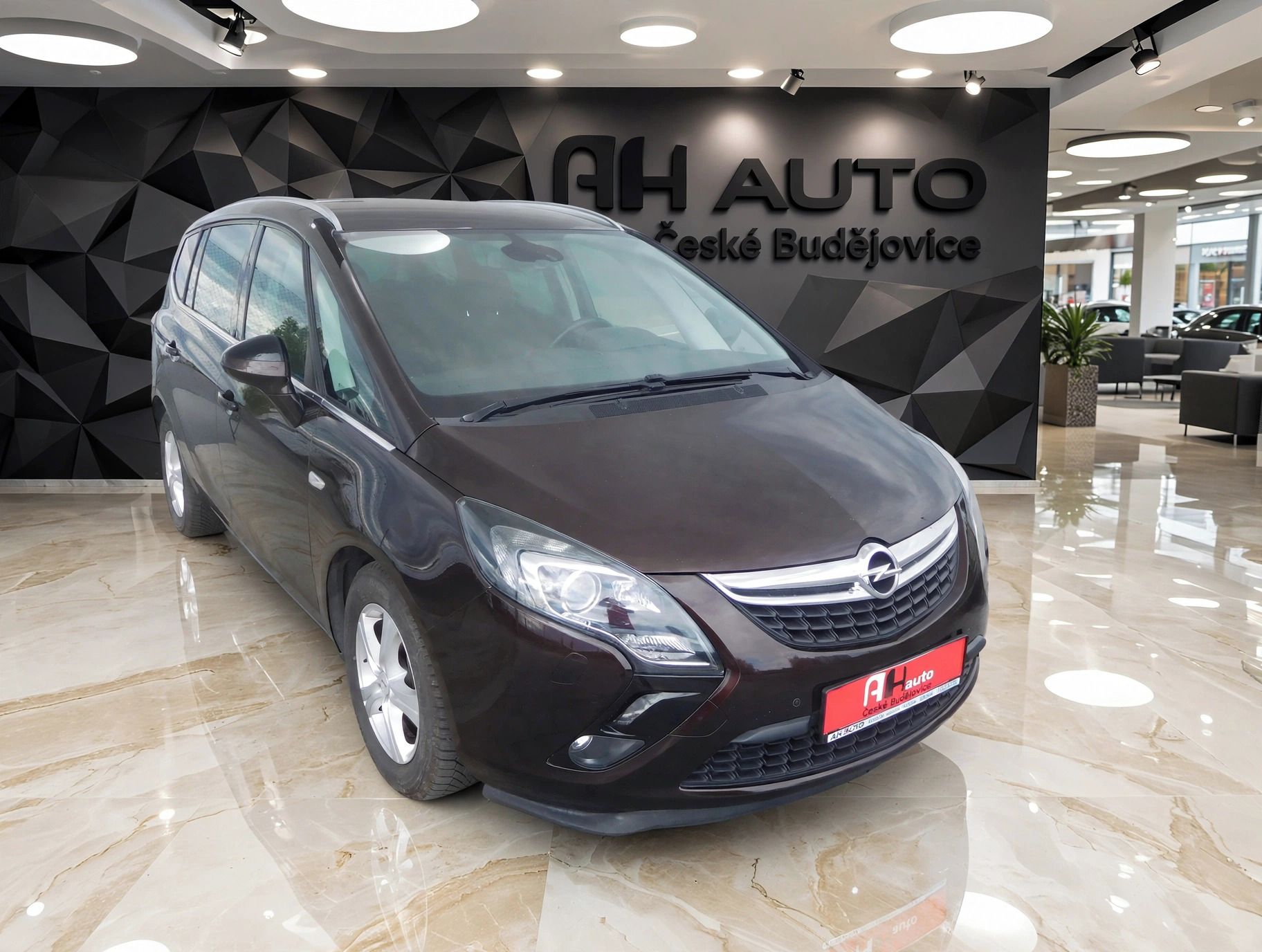 Opel Zafira, Tourer 2.0CDTi, 96kW, 7.Míst - fotka 2