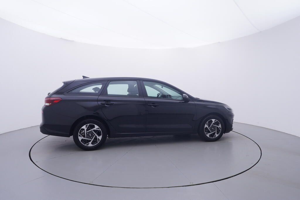Hyundai i30, Smart 1.0 GDI 74 kW - fotka 6