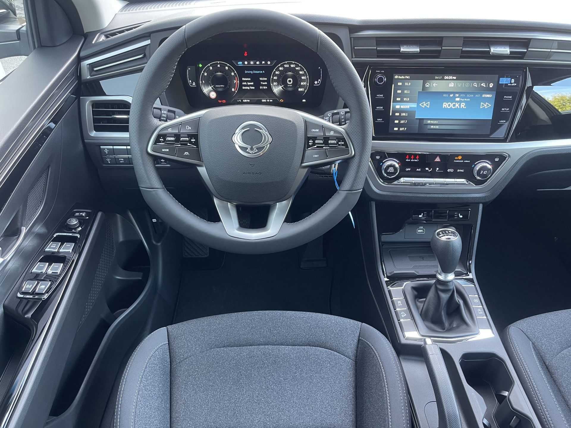 KGM Korando, Smart FWD M6 - fotka 4