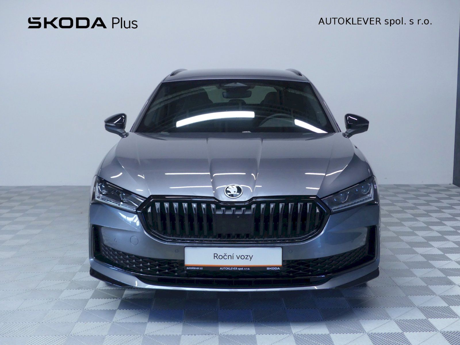 Škoda Superb, SportLine 4x4 DSG 2.0TDI 142kW - fotka 4
