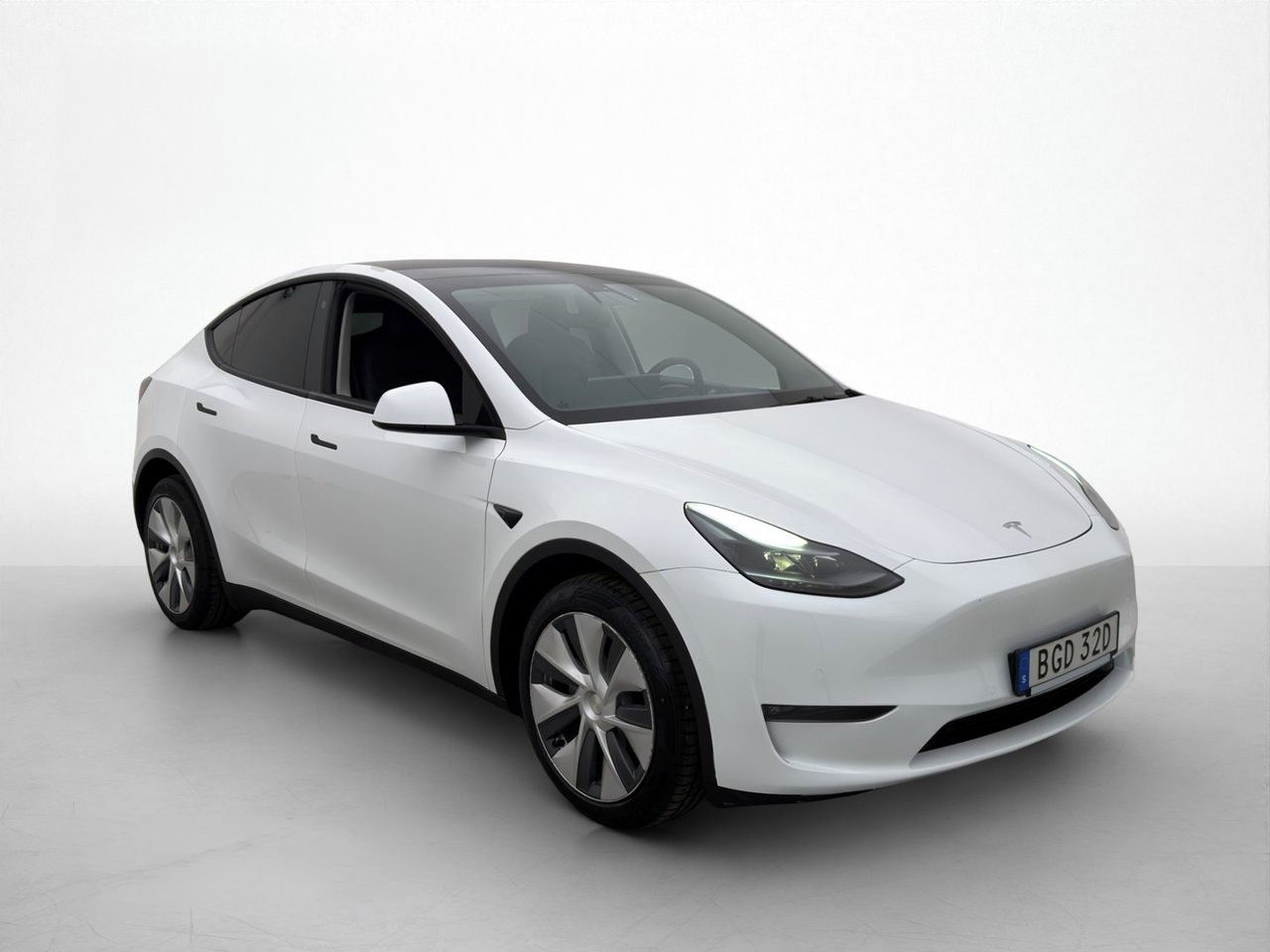 Tesla Model Y, Long Range AWD - fotka 3