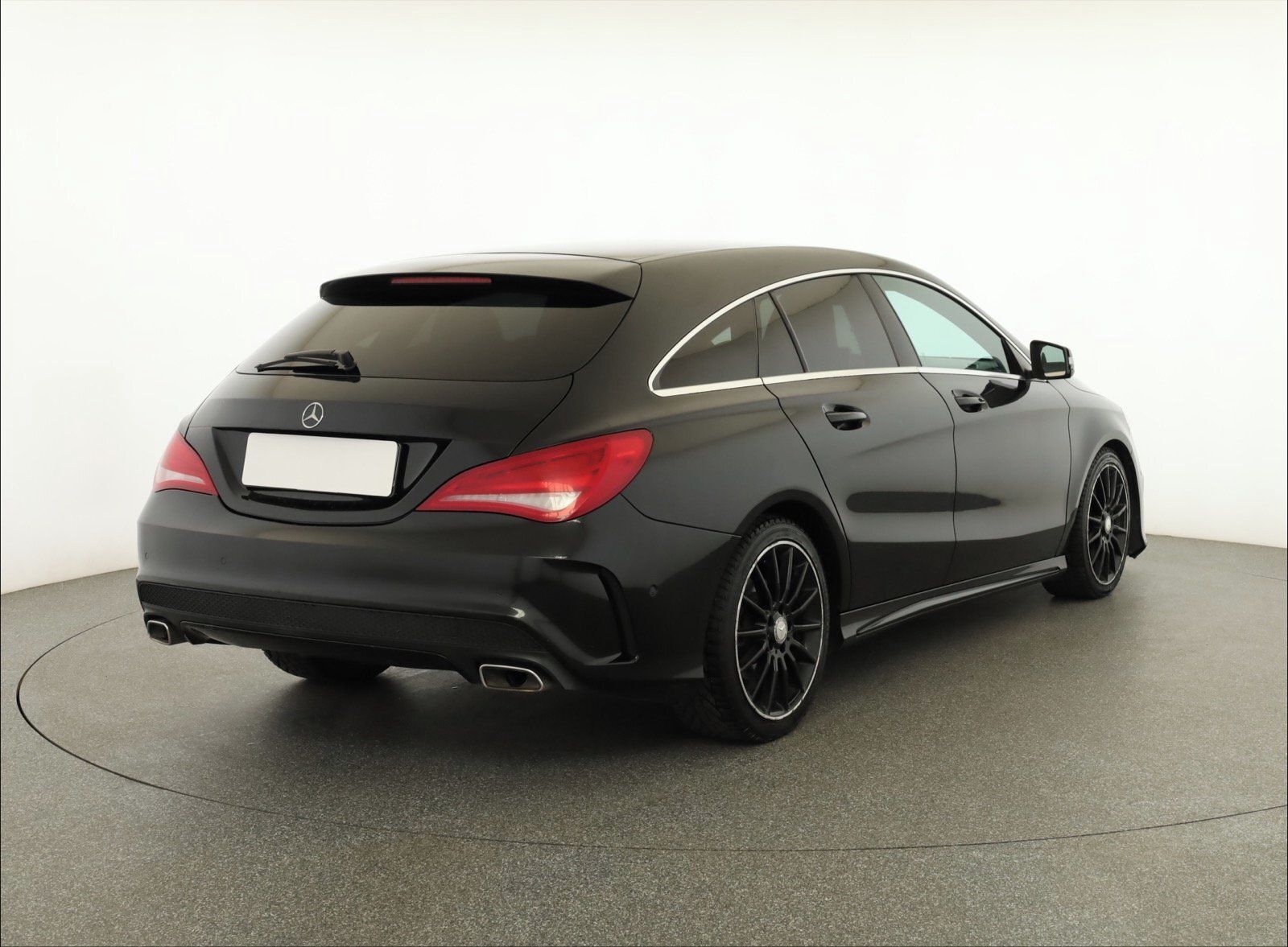 Mercedes-Benz CLA, 220 CDI, AMG Paket, Automat - fotka 5