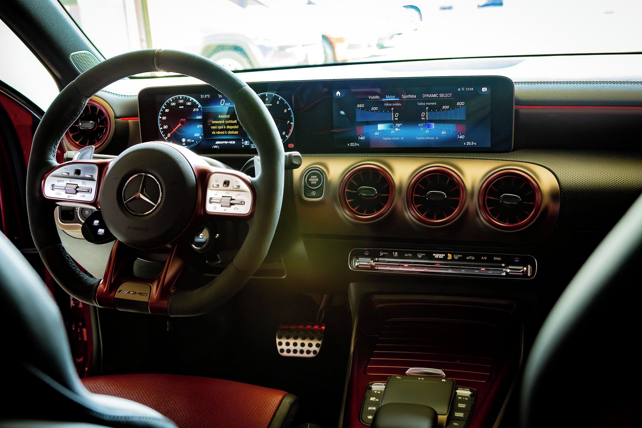 Mercedes-Benz Třídy A, Mercedes-AMG A45 S 4MATIC+ - fotka 6