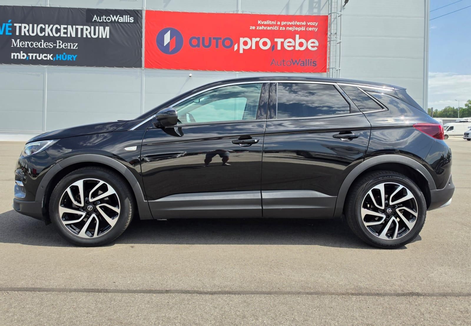 Opel Grandland X, 1.5CDTi 96kW Ultimate LED 1Maj - fotka 4
