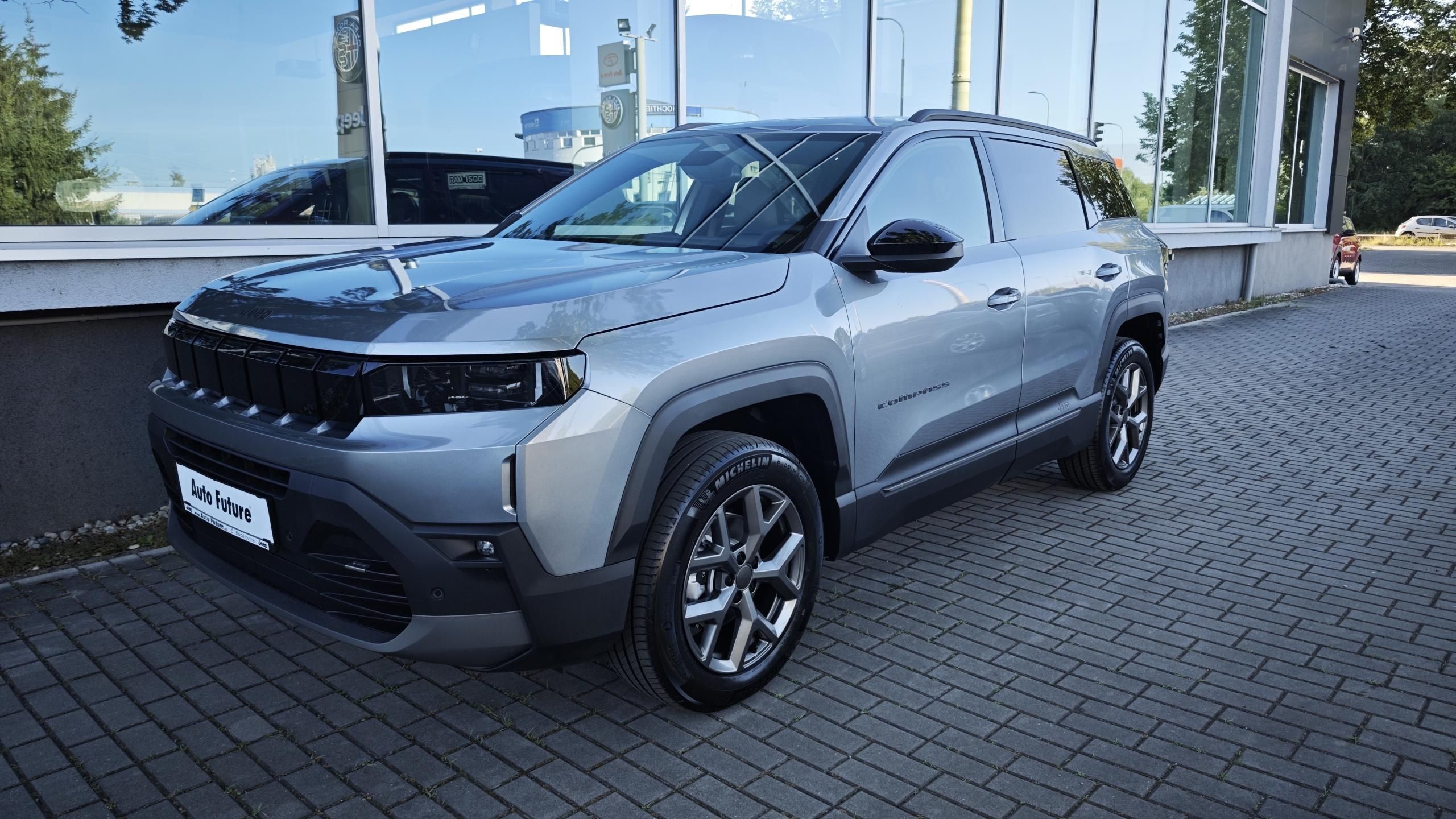 Jeep Compass, First Edition  hybrid 145PS AT - fotka 2