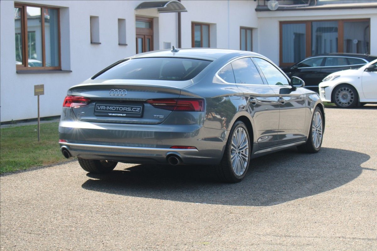 Audi A5, 2,0 TFSI 185kW Sportback S-Lin - fotka 5