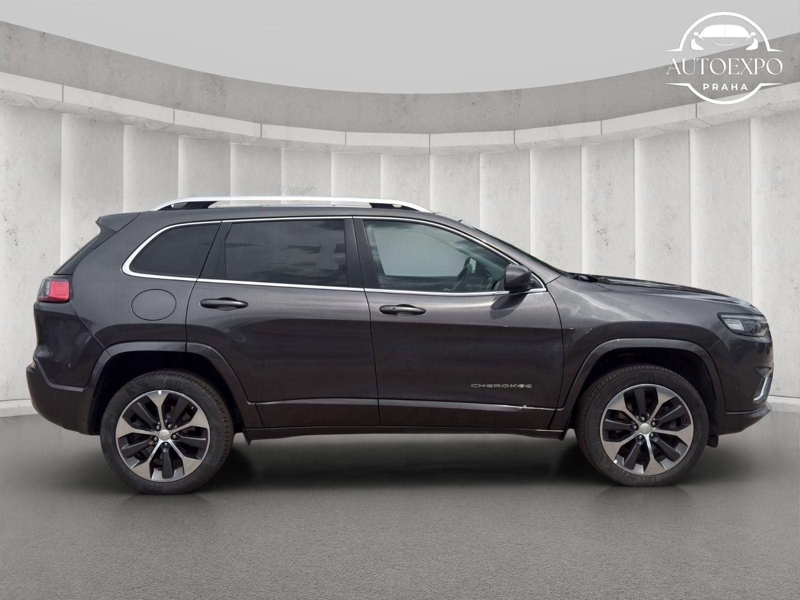 Jeep Cherokee, Overland 4WD*PANORAMA*TAŽNÉ - fotka 3