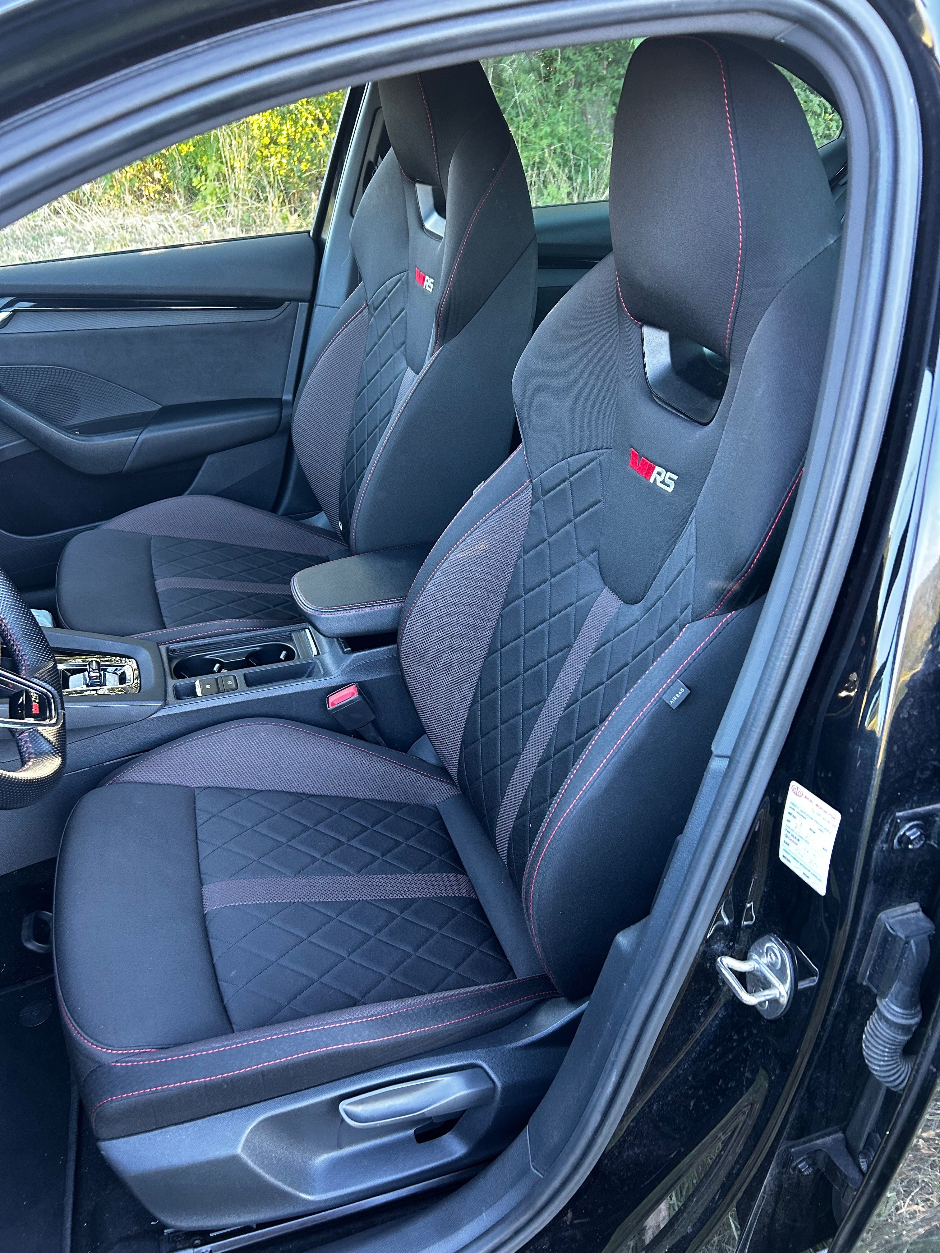 Škoda Octavia, Octavia 4 Rs, 2.0tsi 180kw,dsg - fotka 5