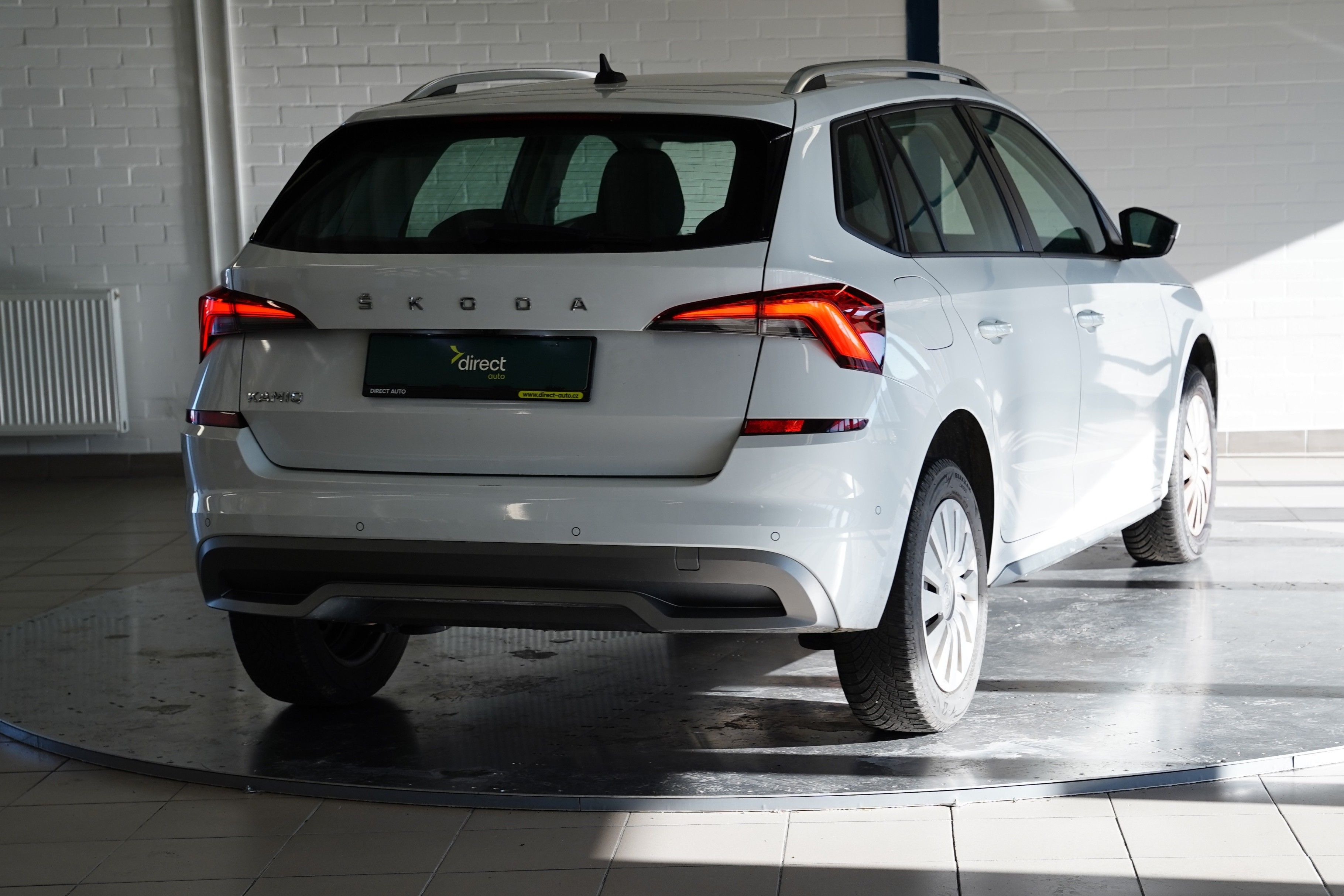 Škoda Kamiq, 1.0 TSI 85 kW DSG Style - fotka 2